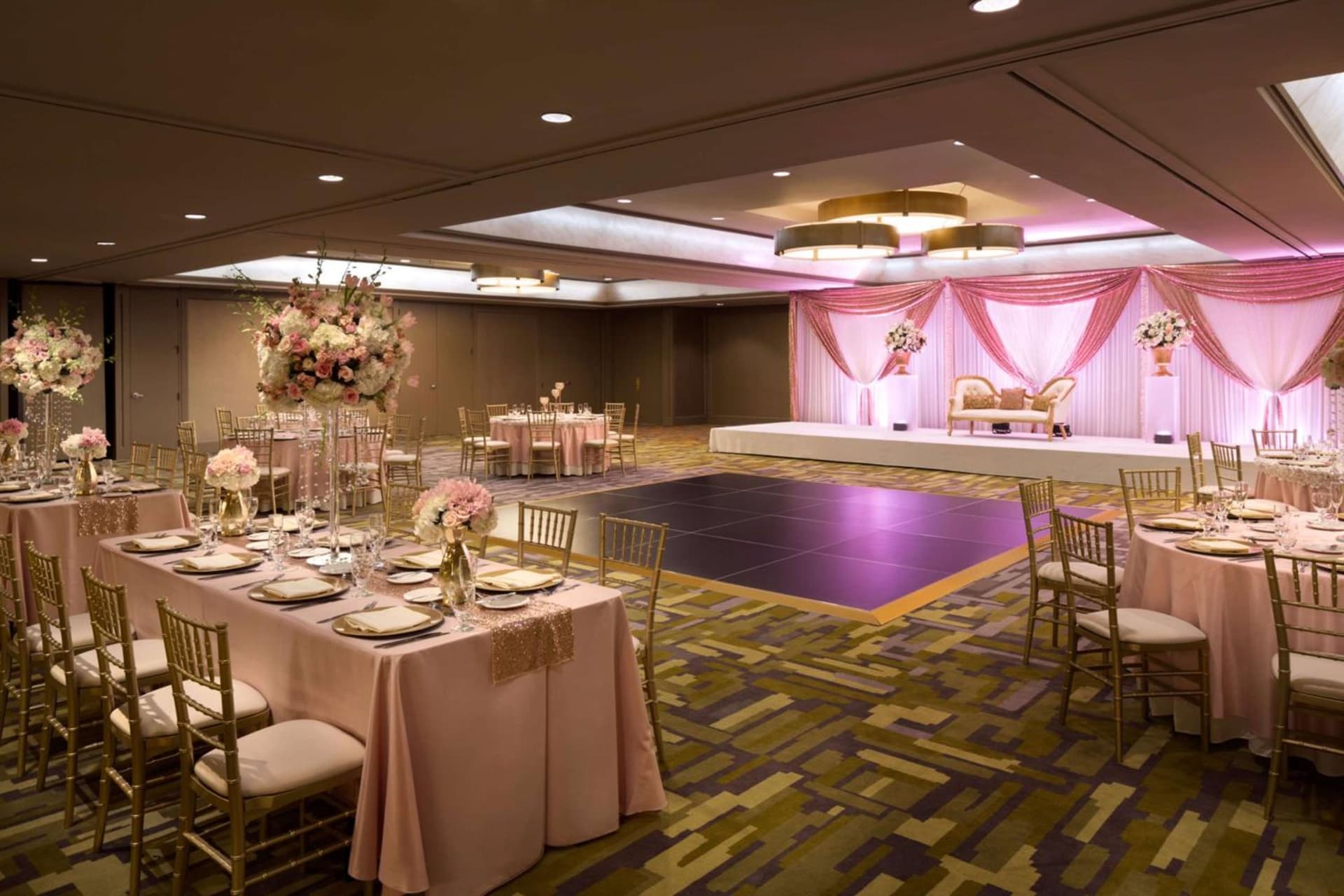 DoubleTree by Hilton Hotel Dallas Campbell Centre gallery photo in Dallas, TX — image 18