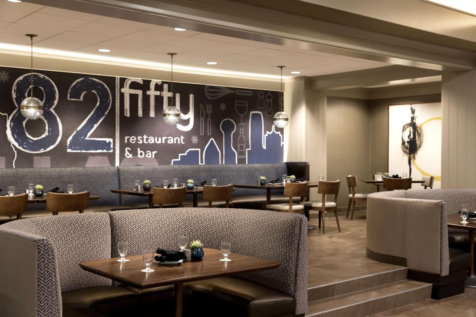 DoubleTree by Hilton Hotel Dallas Campbell Centre gallery photo in Dallas, TX — image 36
