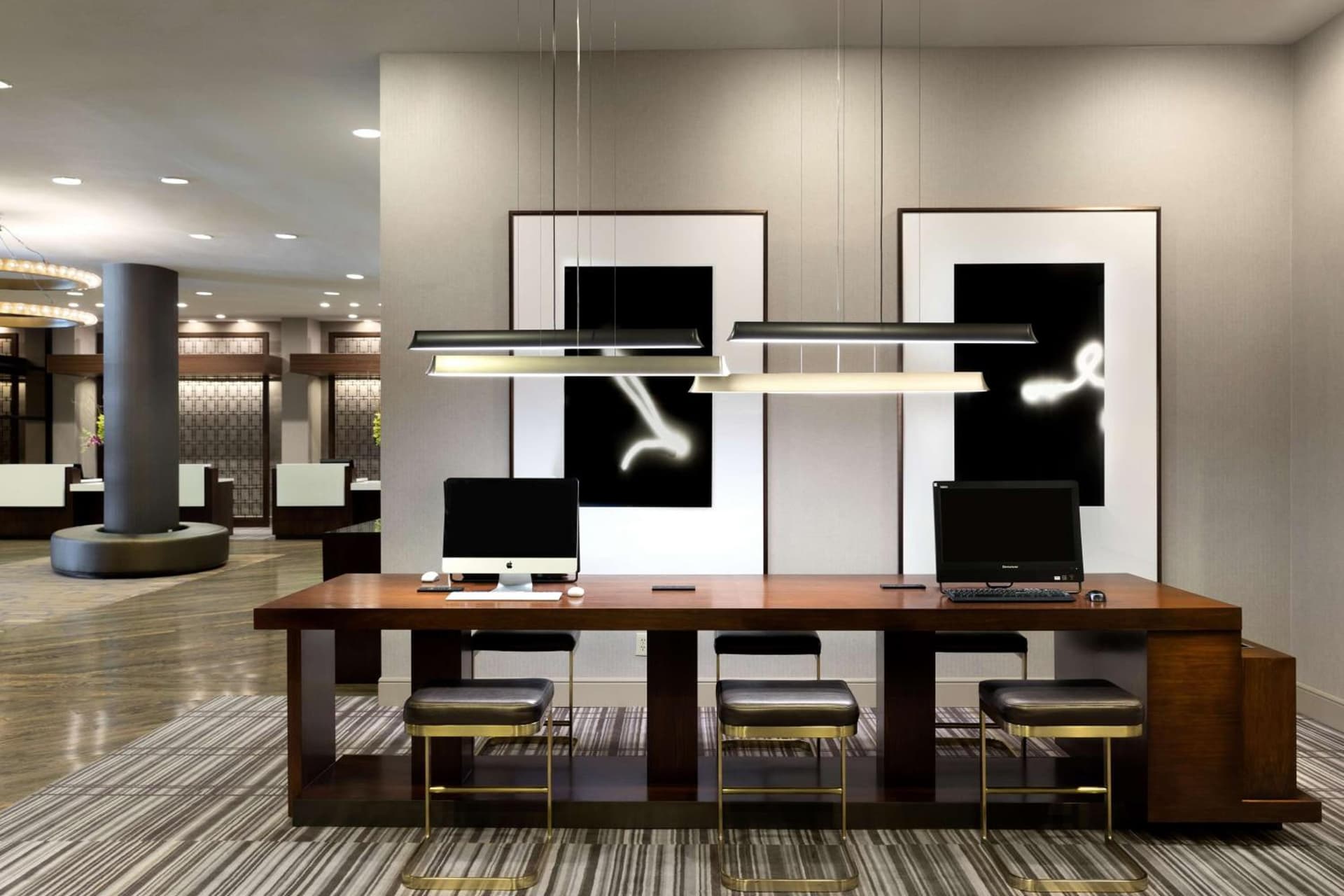 DoubleTree by Hilton Hotel Dallas Campbell Centre gallery photo in Dallas, TX — image 9