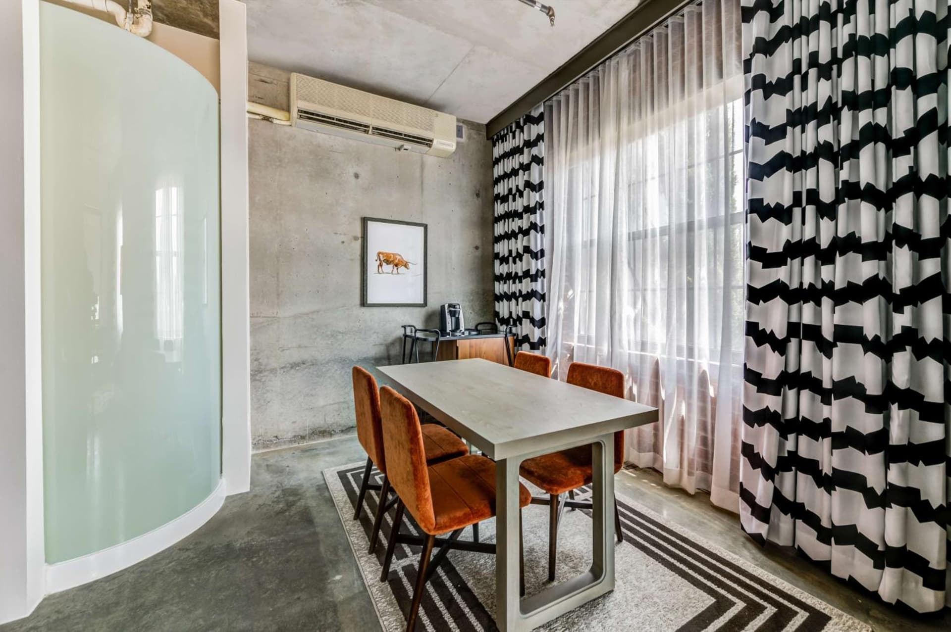 The Clara Hotel Plano, Tapestry Collection by Hilton gallery photo in Plano, TX — image 12
