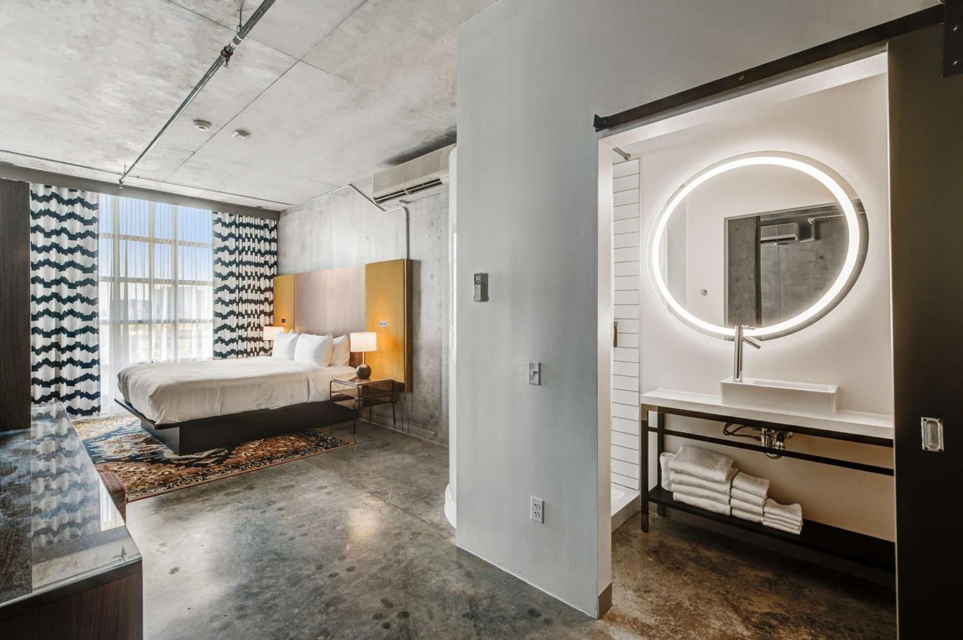 The Clara Hotel Plano, Tapestry Collection by Hilton gallery photo in Plano, TX — image 14