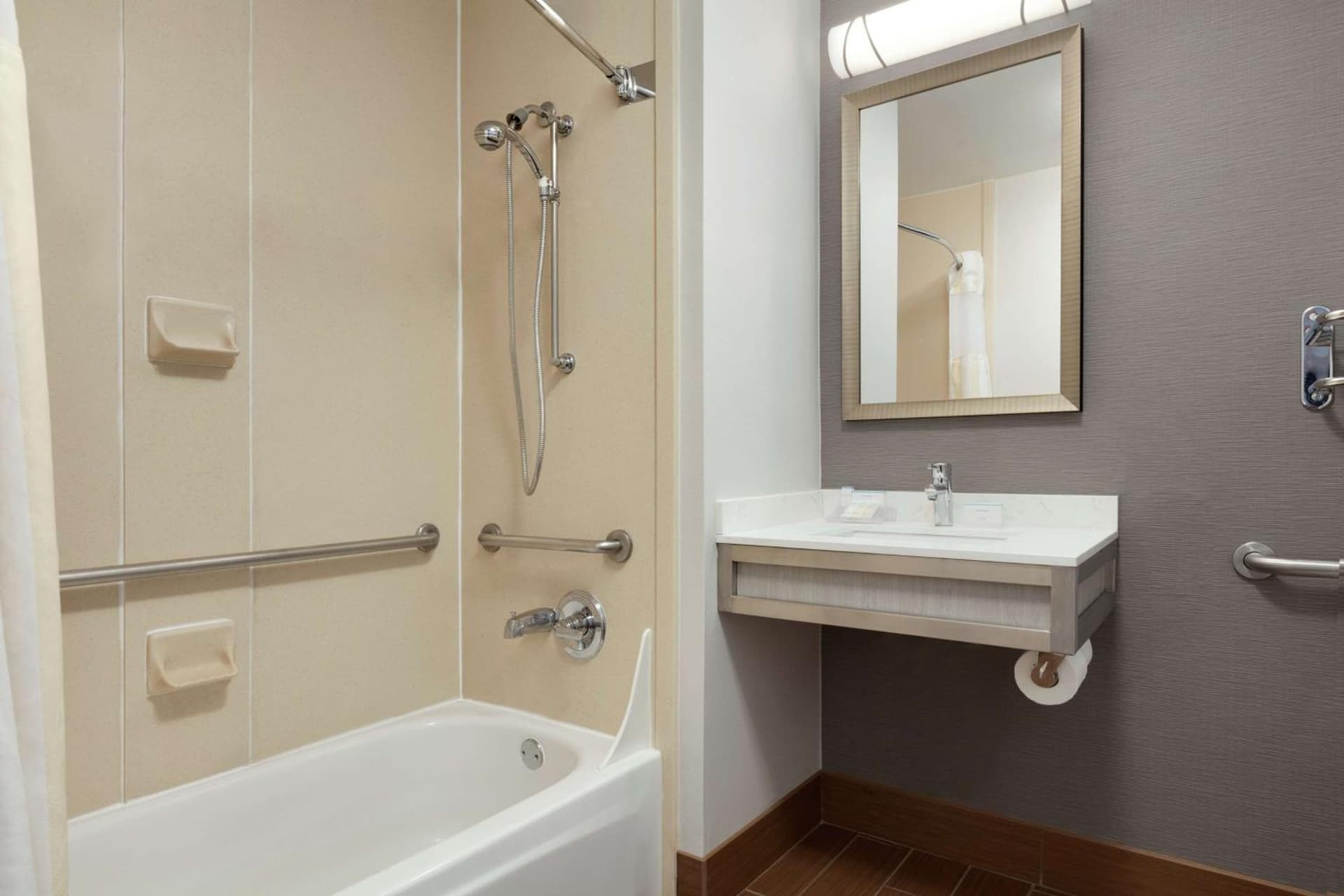 Hilton Garden Inn Gilroy gallery photo in Gilroy, CA — image 17