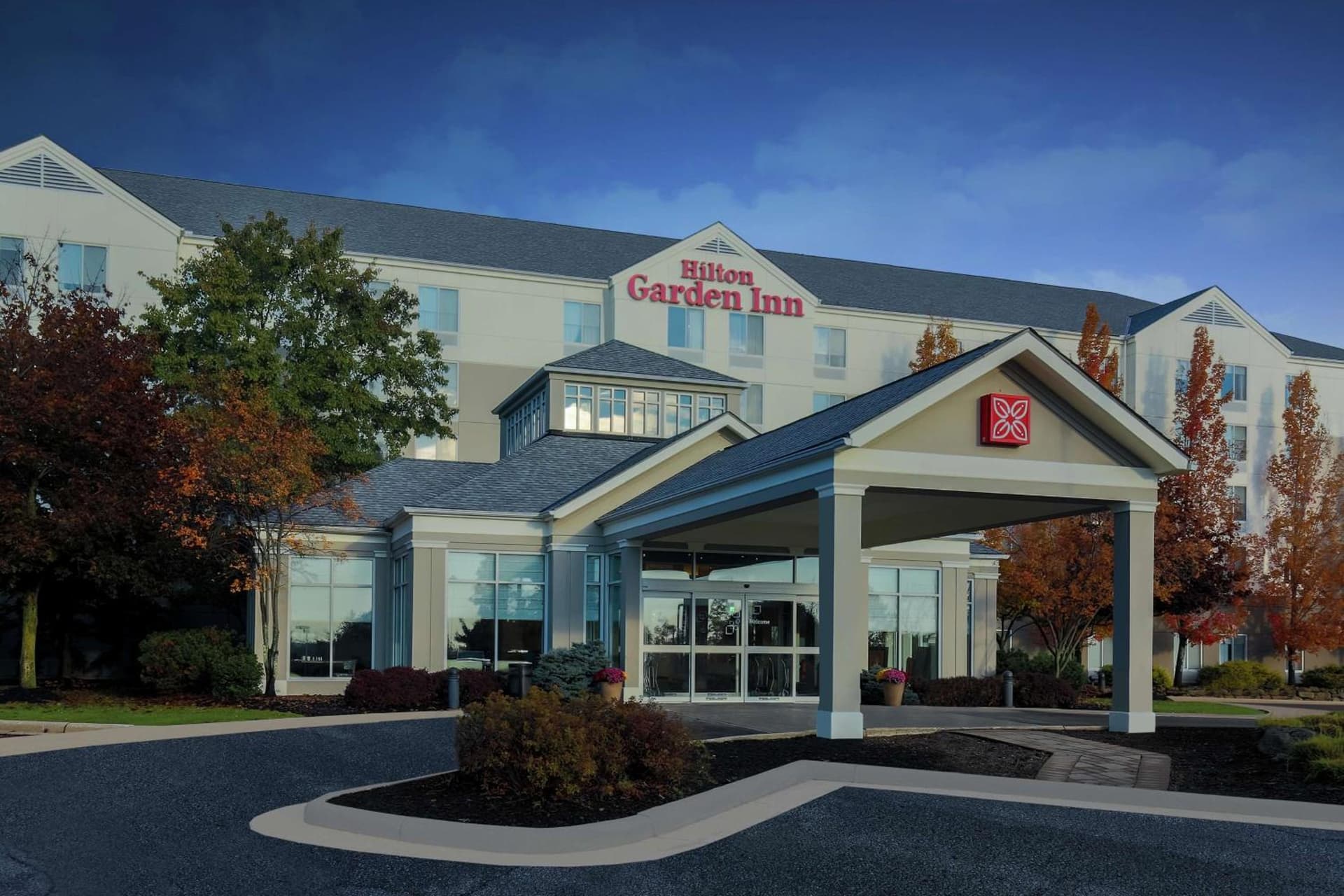 Hilton Garden Inn Cleveland/Twinsburg interior in Twinsburg, OH — gallery photo 2