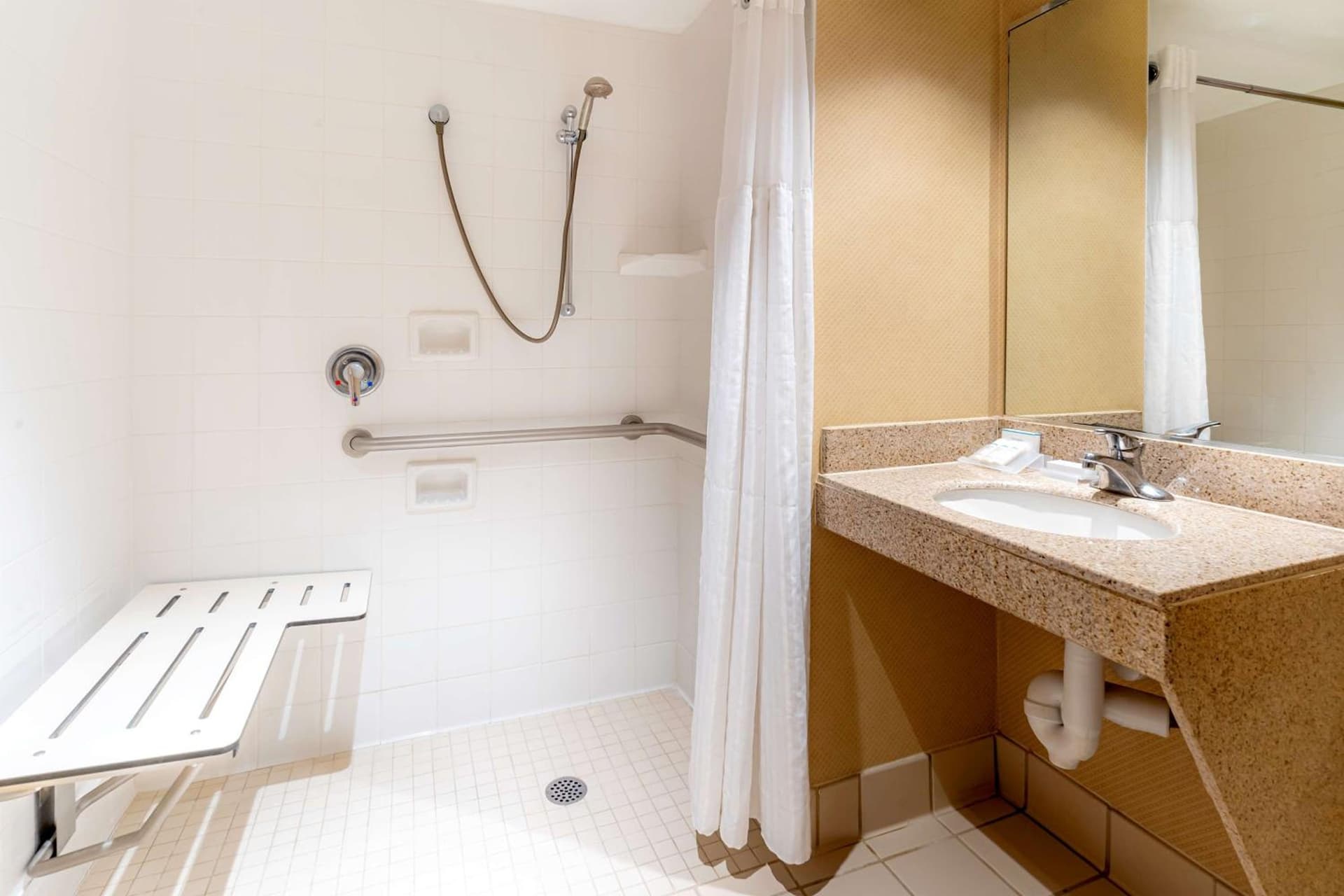 Hilton Garden Inn Houston/The Woodlands gallery photo in The Woodlands, TX — image 7