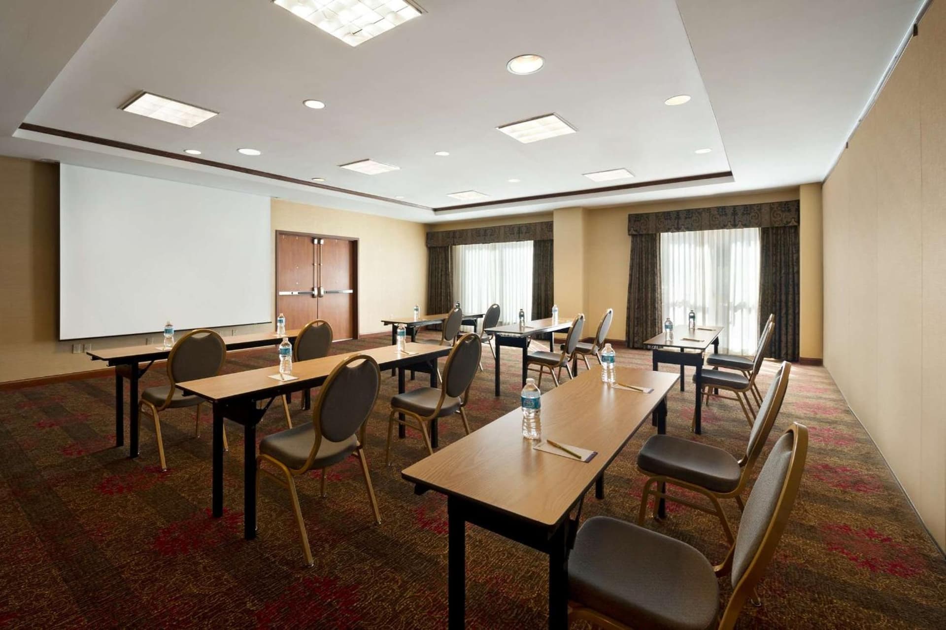 Hilton Garden Inn Houston/The Woodlands gallery photo in The Woodlands, TX — image 9