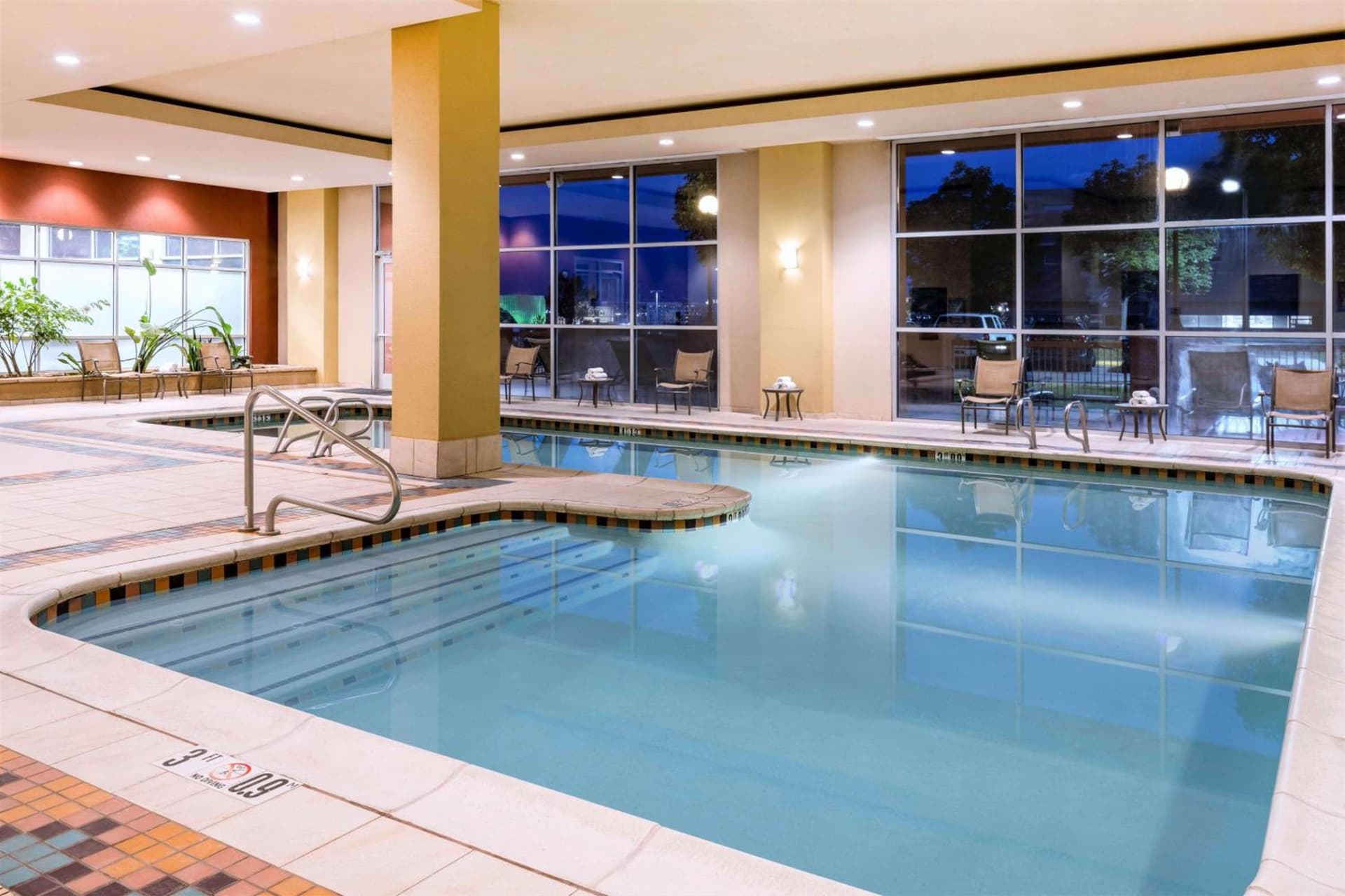 Embassy Suites by Hilton Albuquerque gallery photo in Albuquerque, NM — image 39
