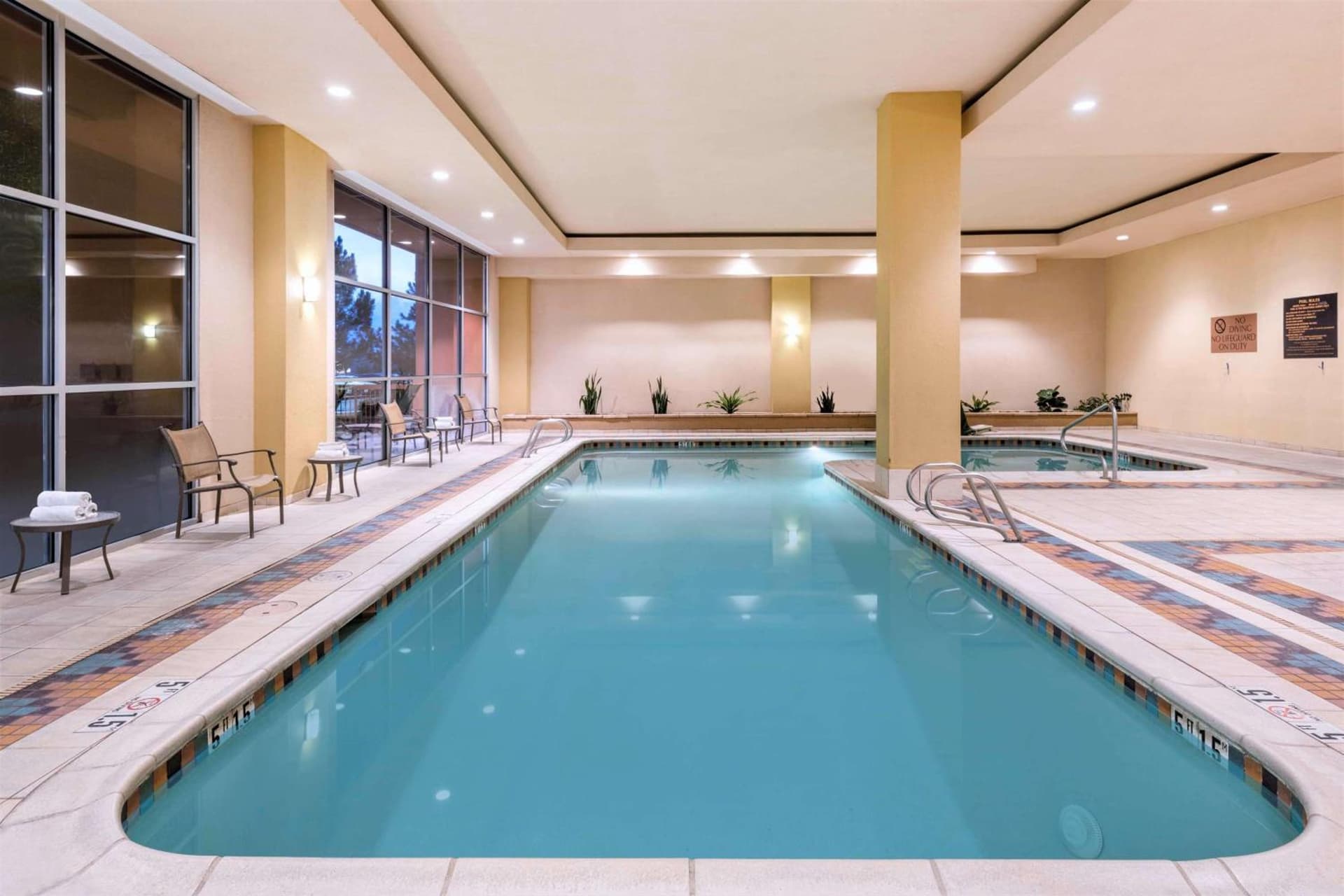 Embassy Suites by Hilton Albuquerque gallery photo in Albuquerque, NM — image 51