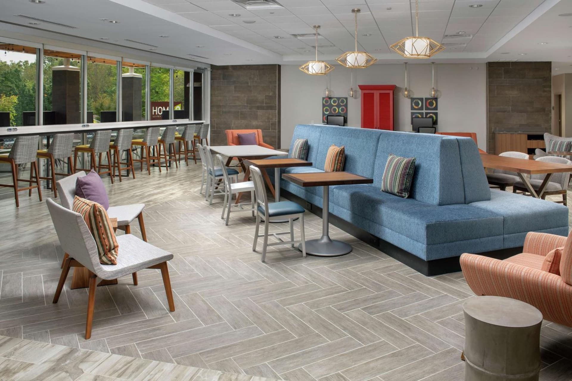 Home2 Suites By Hilton Charlottesville Downtown gallery photo in Charlottesville, VA — image 23
