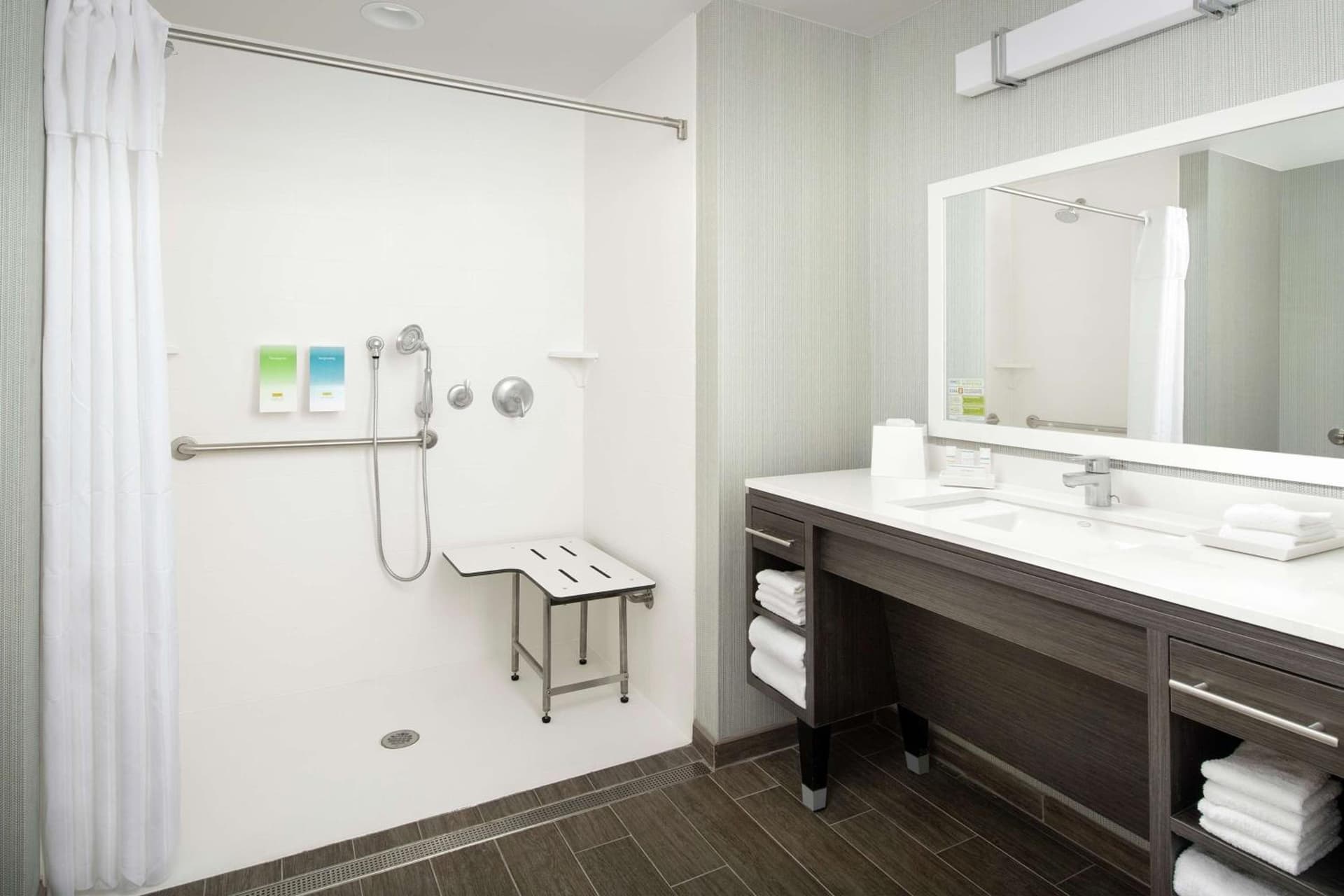 Home2 Suites By Hilton Charlottesville Downtown gallery photo in Charlottesville, VA — image 13