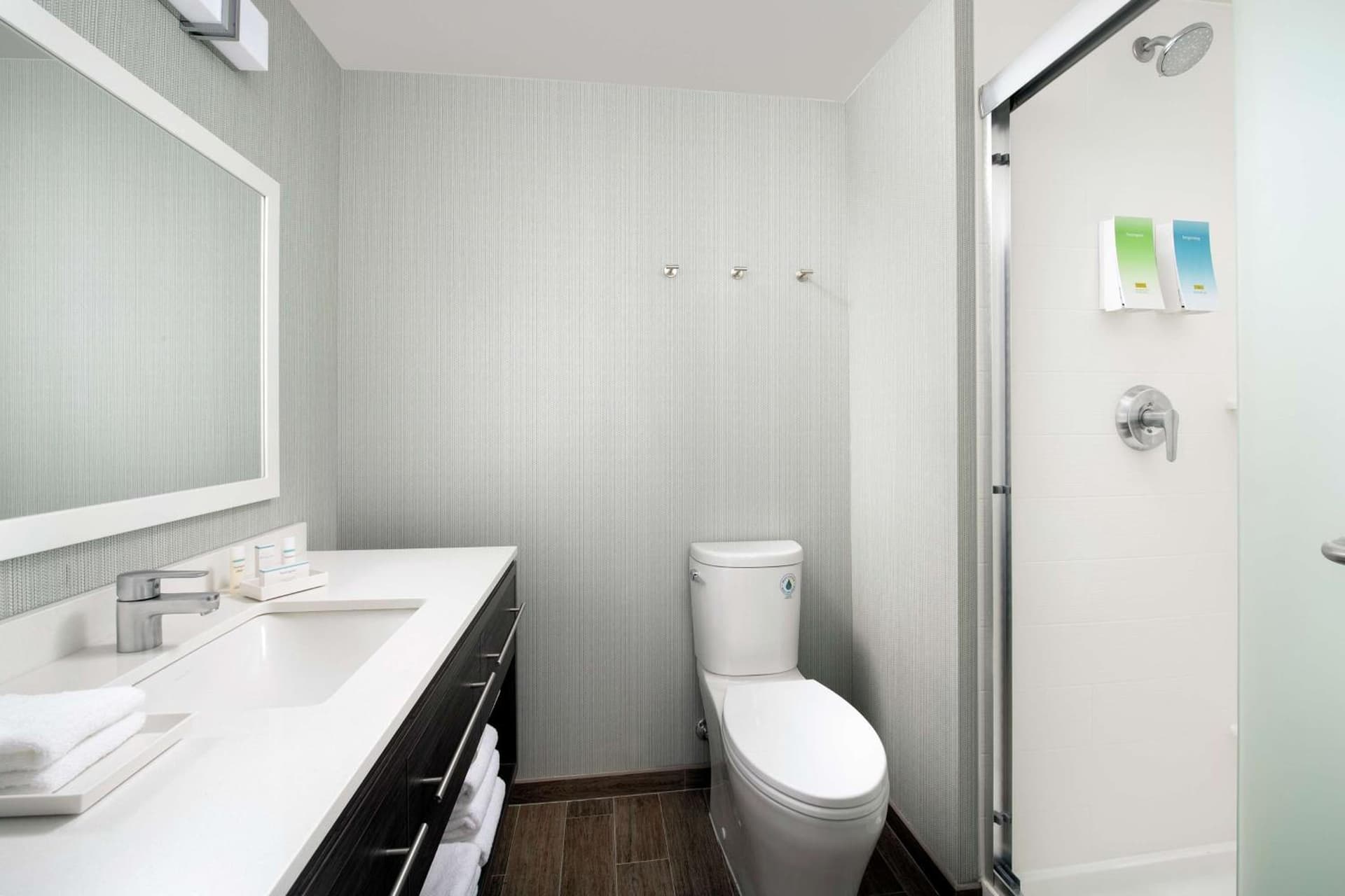Home2 Suites By Hilton Charlottesville Downtown gallery photo in Charlottesville, VA — image 5