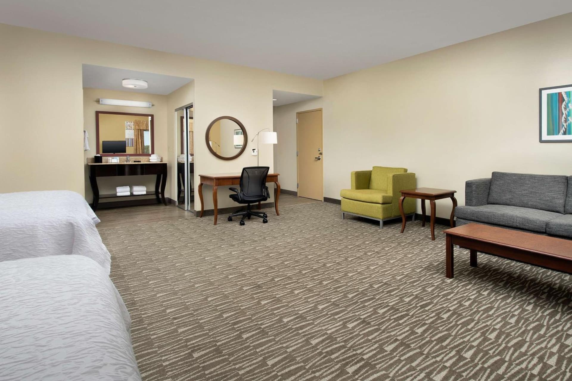 Hampton Inn & Suites Lakeland-South Polk Parkway property views in Lakeland, FL — gallery photo 3