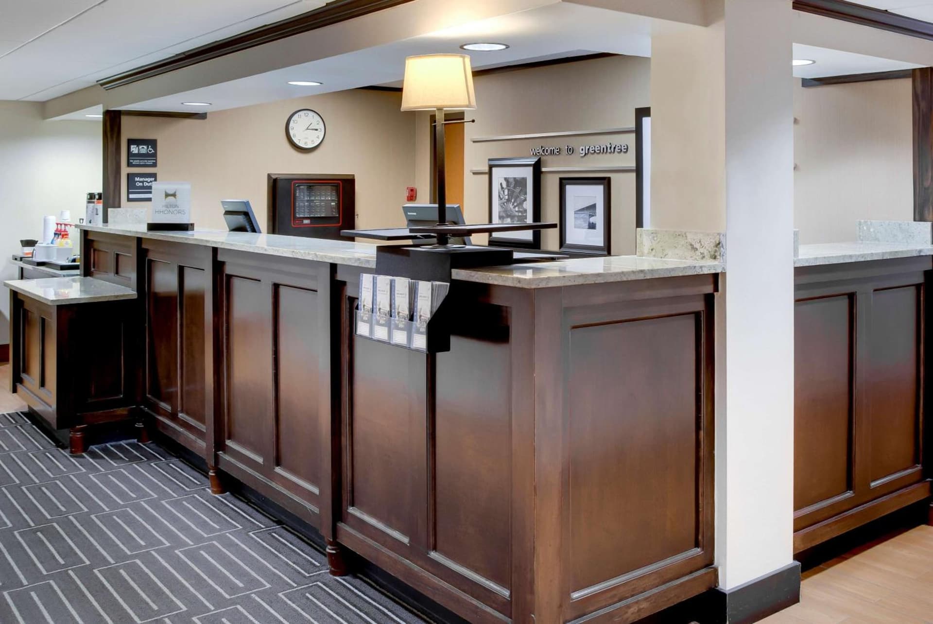 Hampton Inn Pittsburgh Greentree interior in Pittsburgh, PA — gallery photo 2