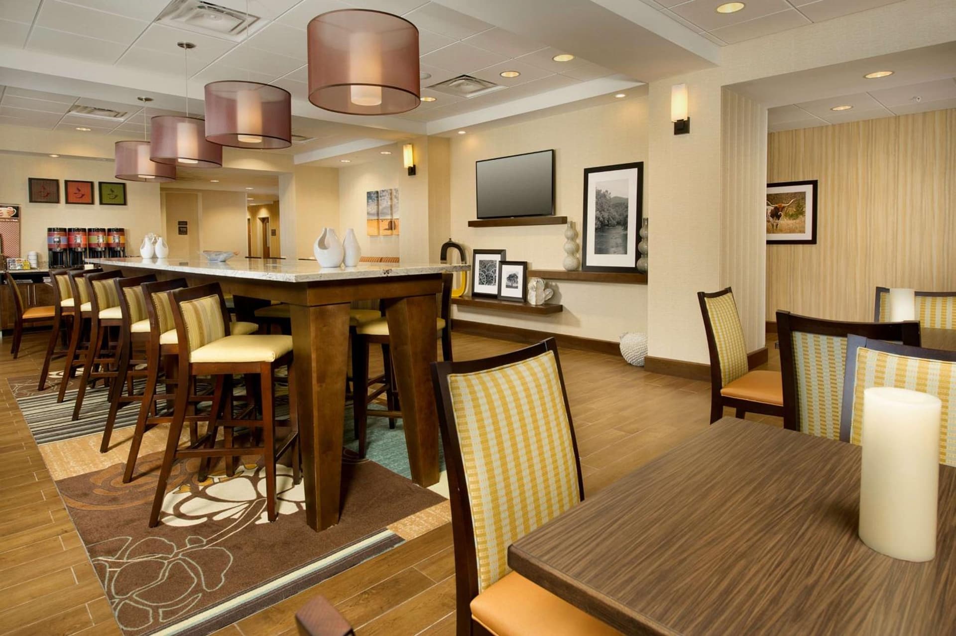 Hampton Inn Uvalde property views in Uvalde, TX — gallery photo 3