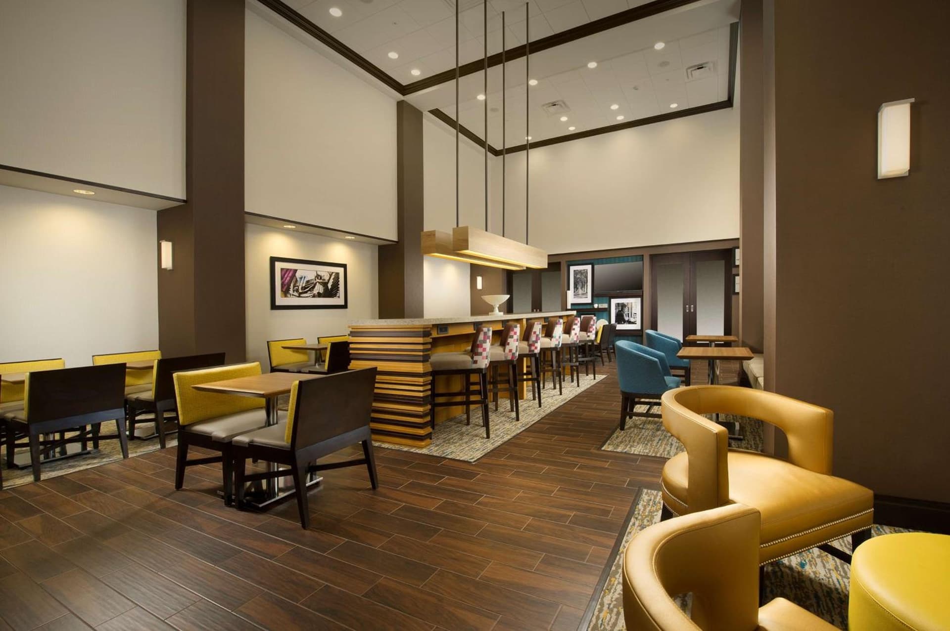 Hampton Inn & Suites Syracuse/Carrier Circle gallery photo in East Syracuse, NY — image 17