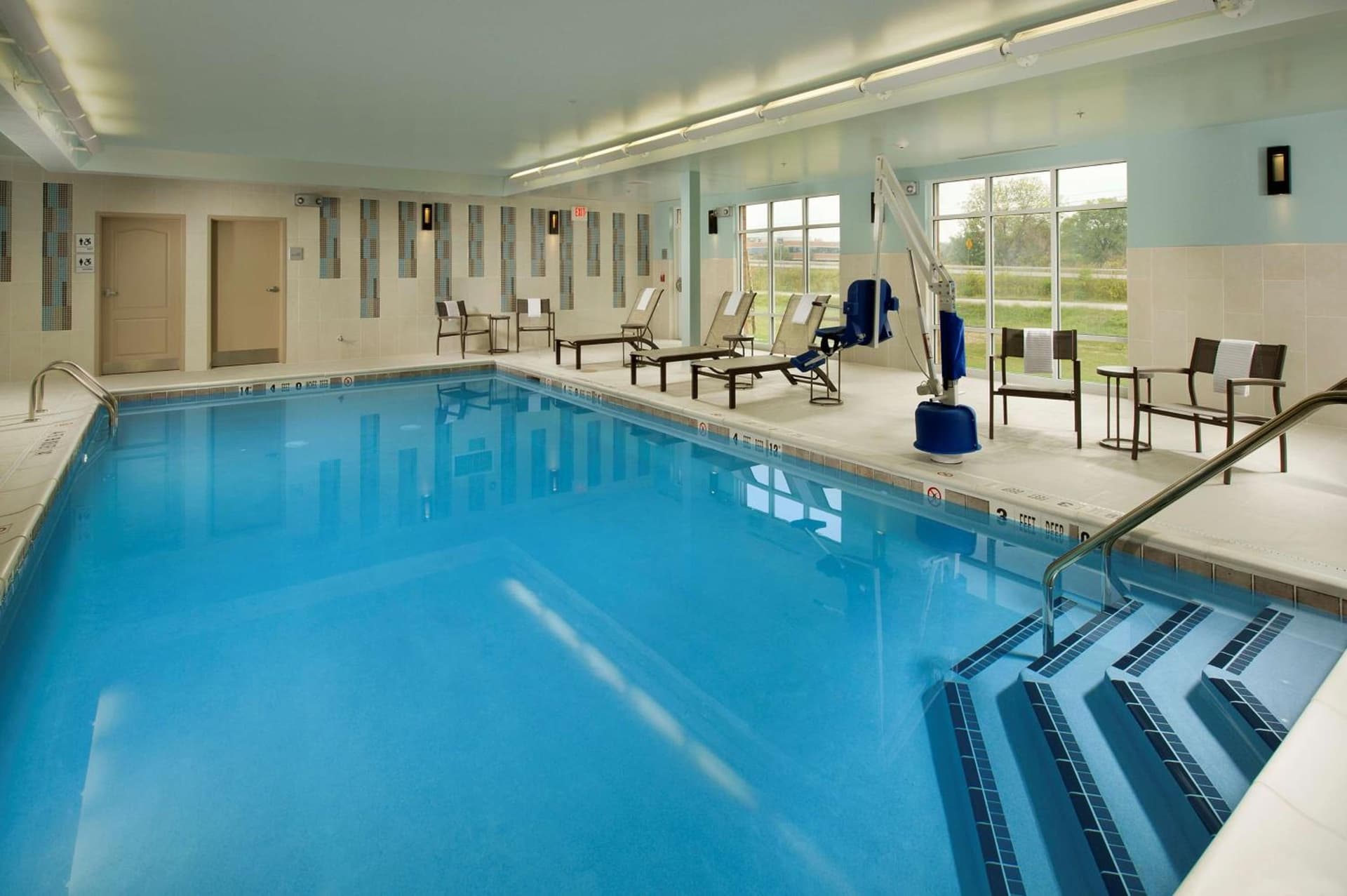 Hampton Inn & Suites Syracuse/Carrier Circle gallery photo in East Syracuse, NY — image 19