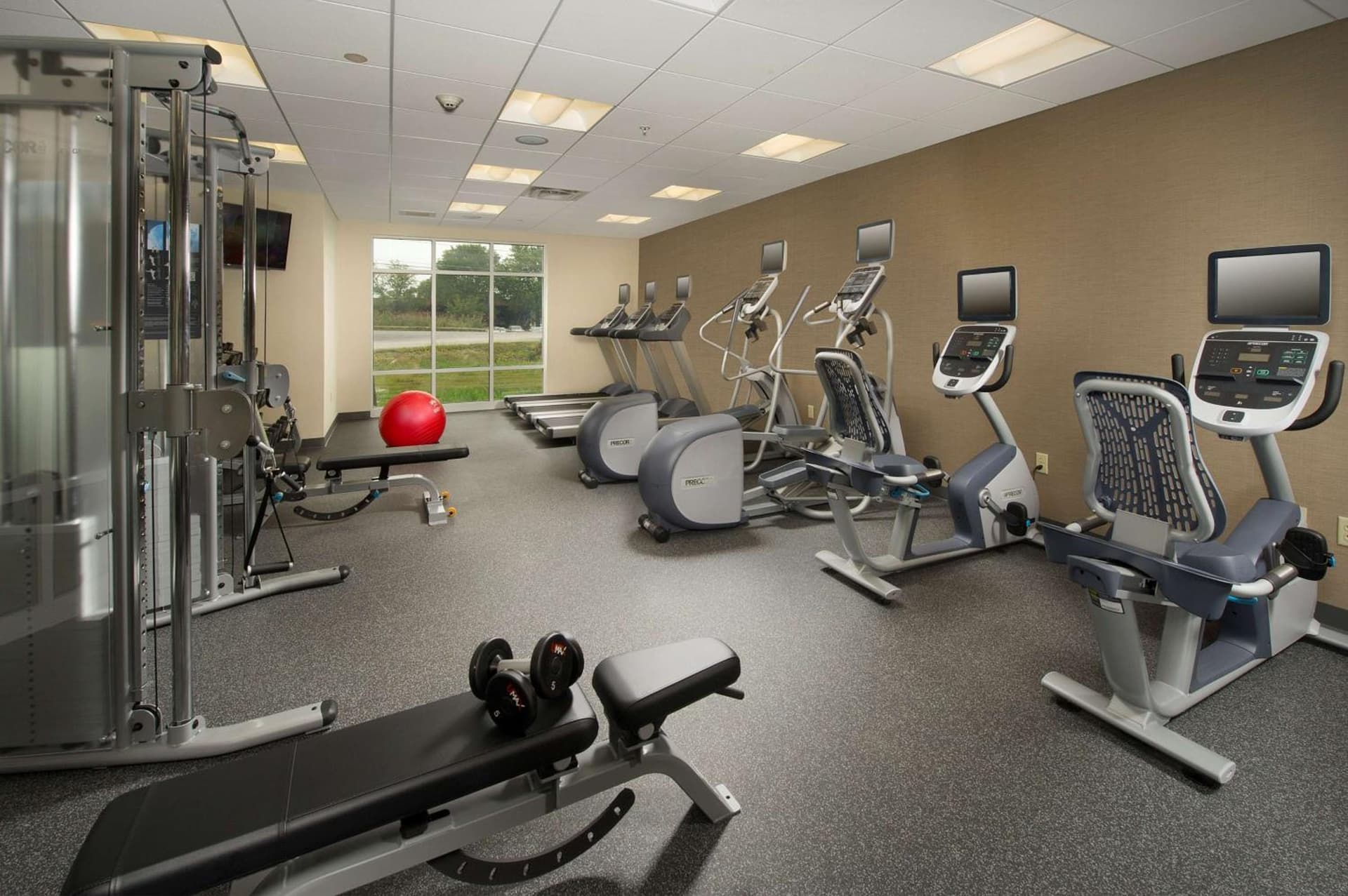 Hampton Inn & Suites Syracuse/Carrier Circle gallery photo in East Syracuse, NY — image 22