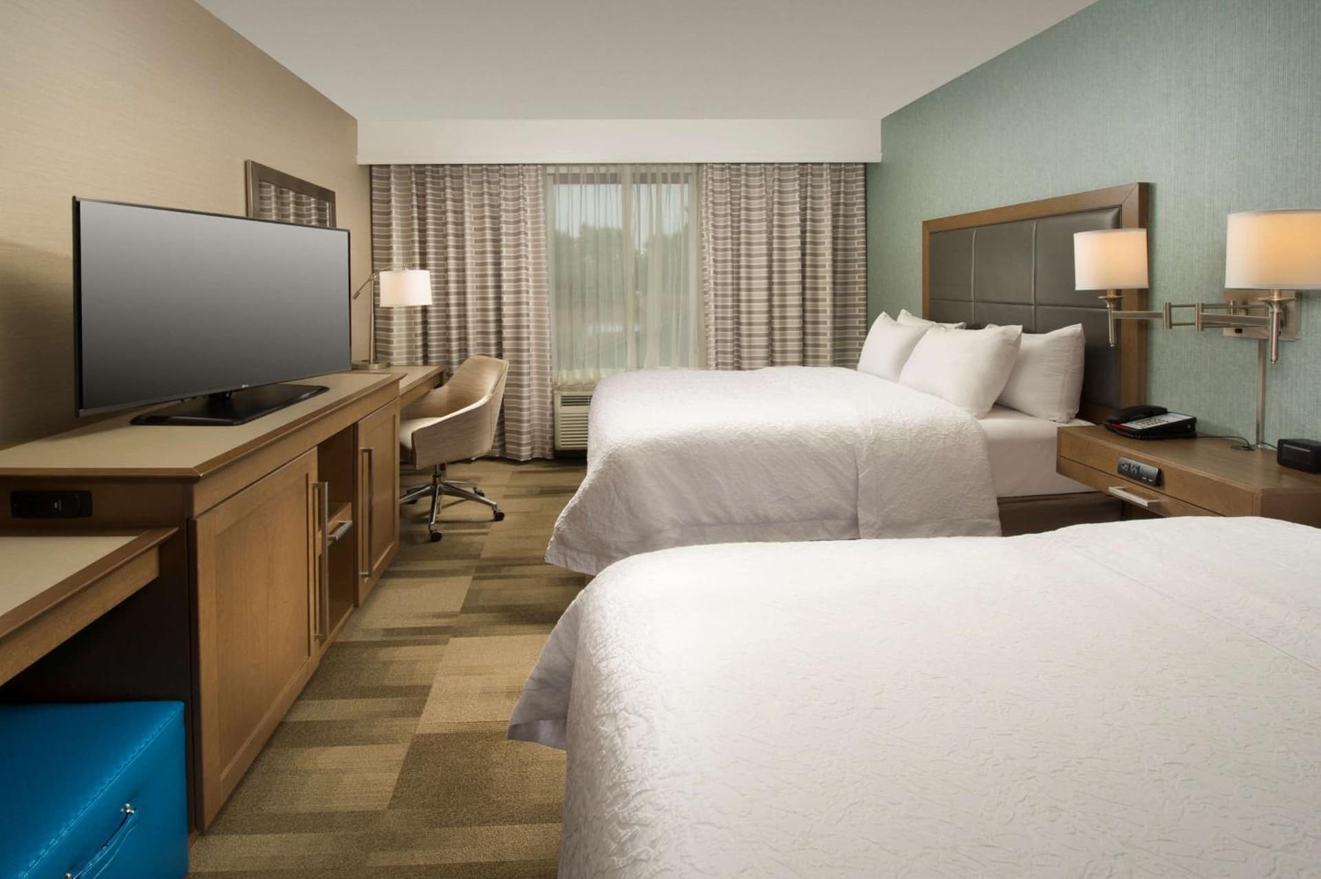Hampton Inn & Suites Syracuse/Carrier Circle gallery photo in East Syracuse, NY — image 21
