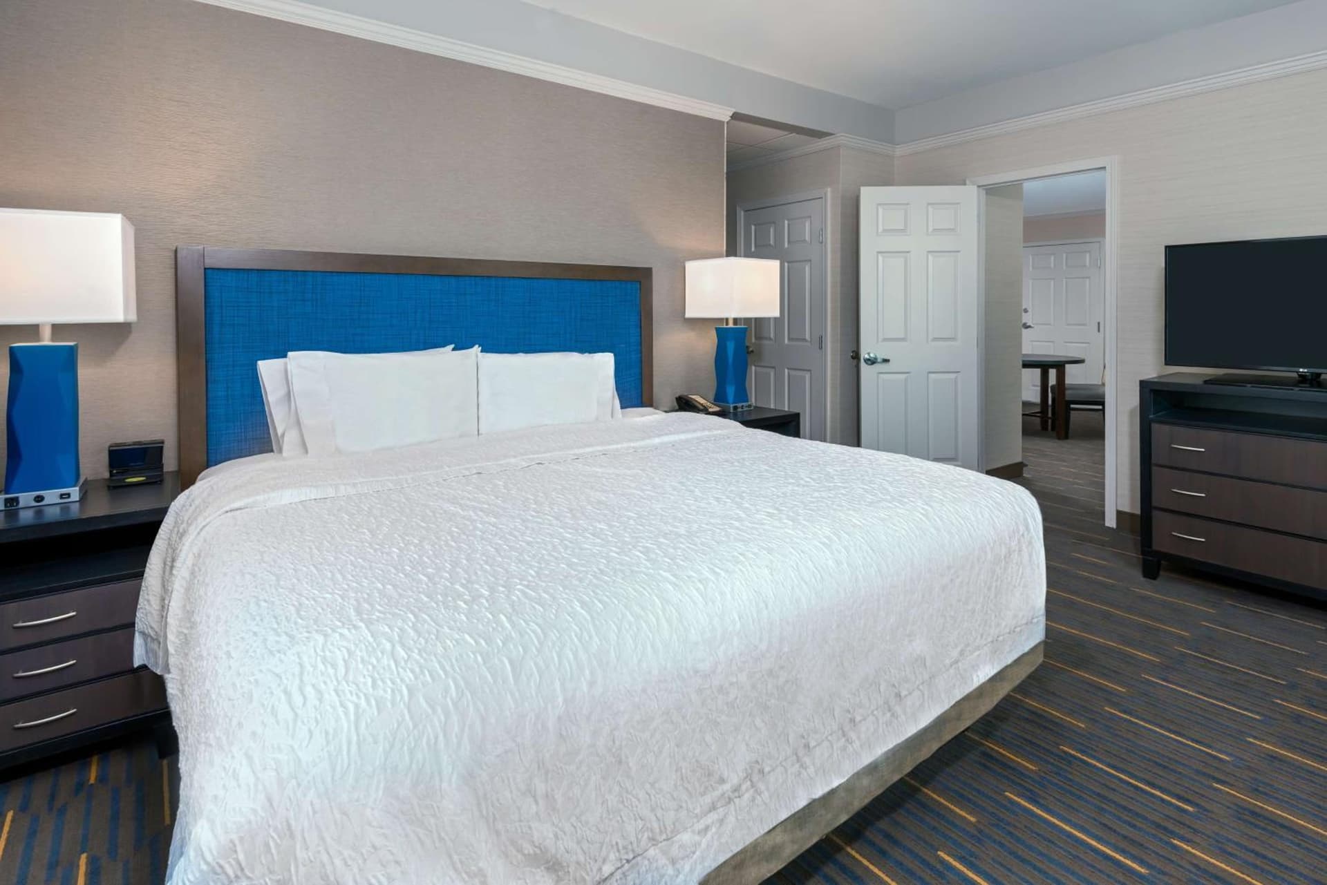 Hampton Inn & Suites Buffalo/Downtown gallery photo in Buffalo, NY — image 24