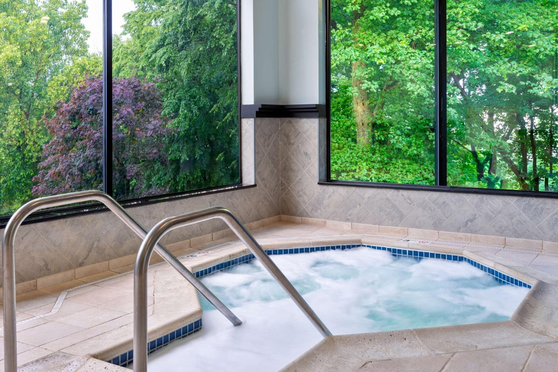 Hampton Inn Danbury gallery photo in Danbury, CT — image 23