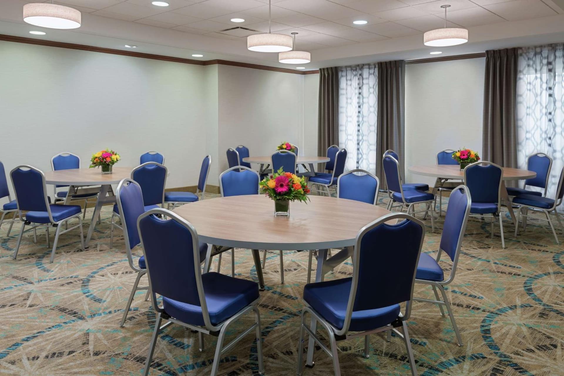 Homewood Suites by Hilton Cleveland-Beachwood interior in Beachwood, OH — gallery photo 2