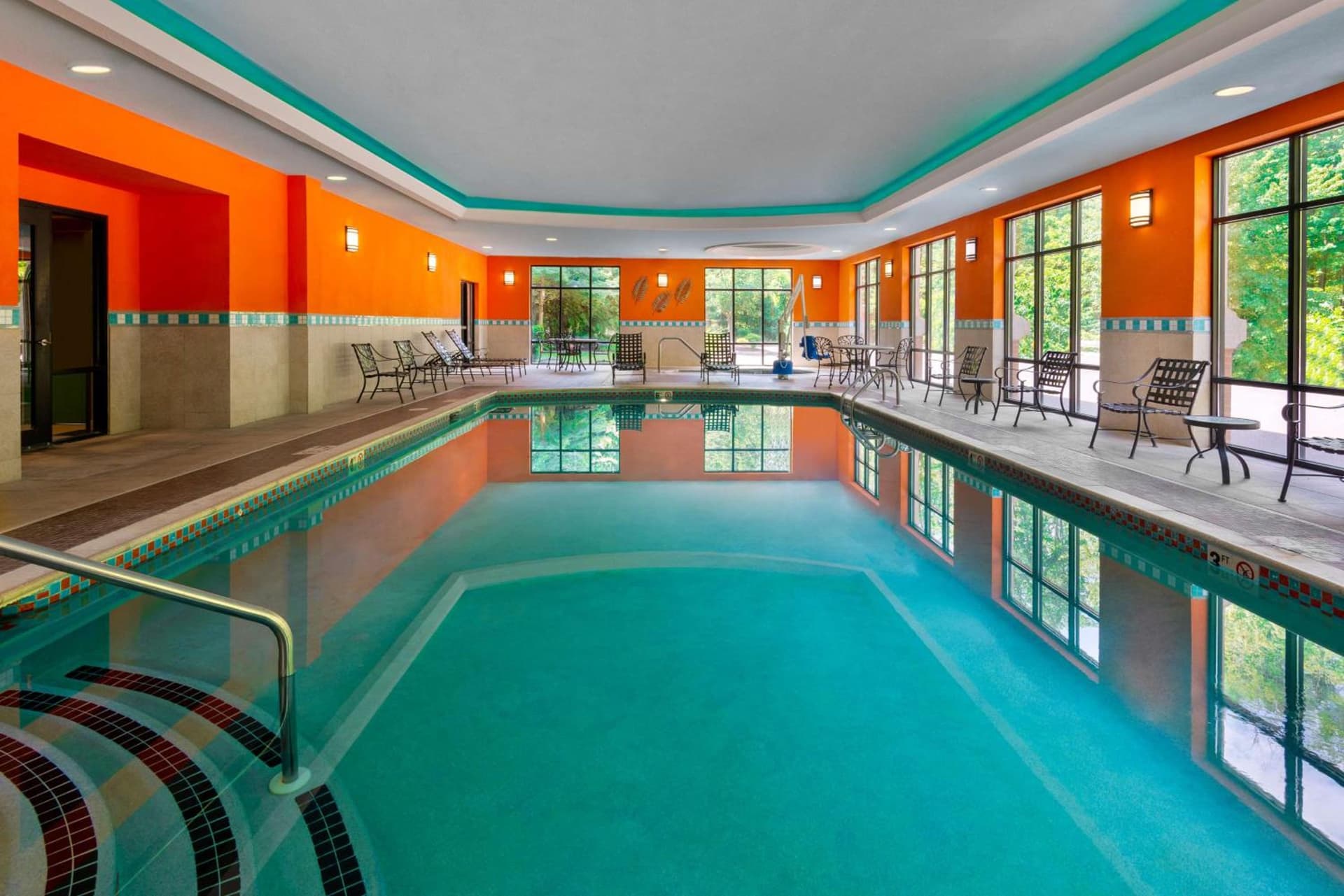 Hampton Inn Springfield South Enfield gallery photo in Enfield, CT — image 8