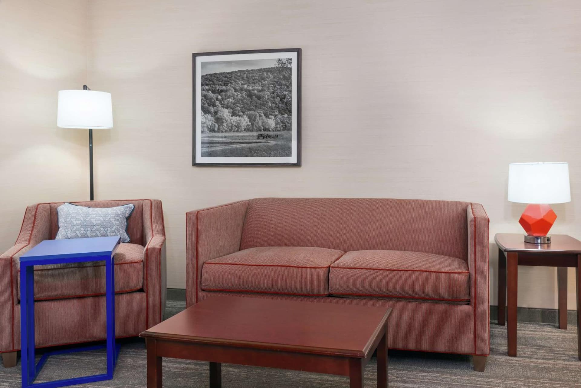 Hampton Inn Springfield South Enfield gallery photo in Enfield, CT — image 7