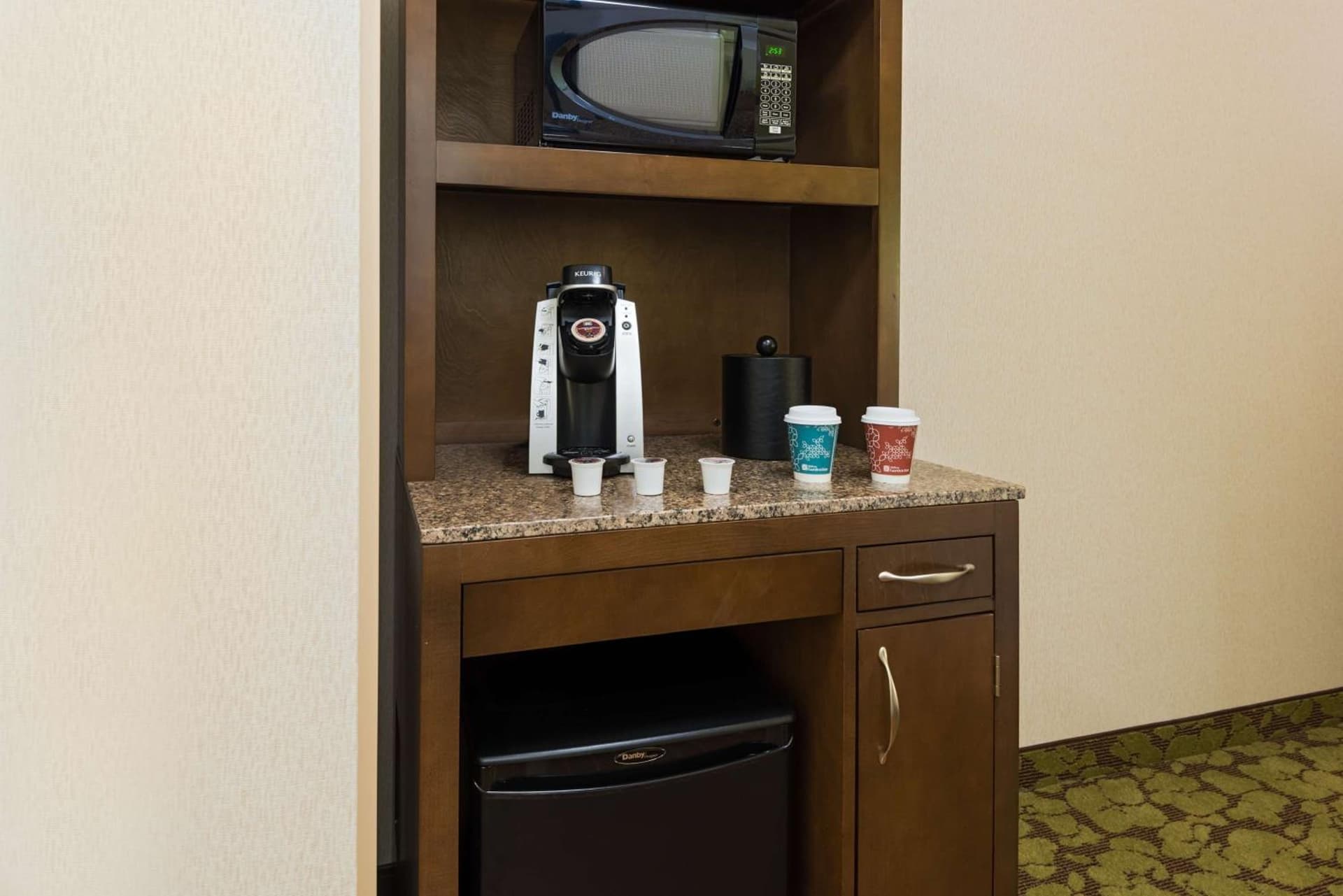 Hilton Garden Inn Wayne gallery photo in Wayne, NJ — image 5