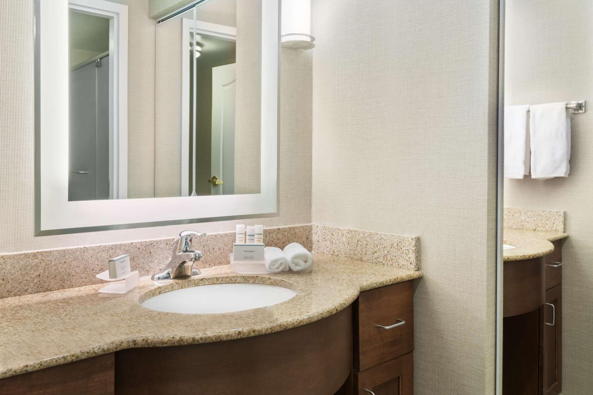 Homewood Suites by Hilton Holyoke-Springfield/North gallery photo in Holyoke, MA — image 6