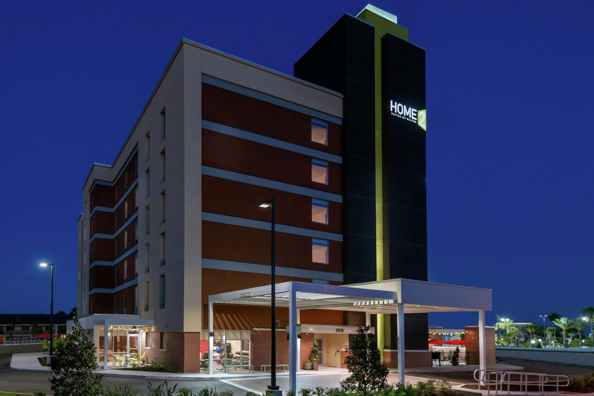 Home2 Suites By Hilton Orlando Near Universal interior in Orlando, FL — gallery photo 2