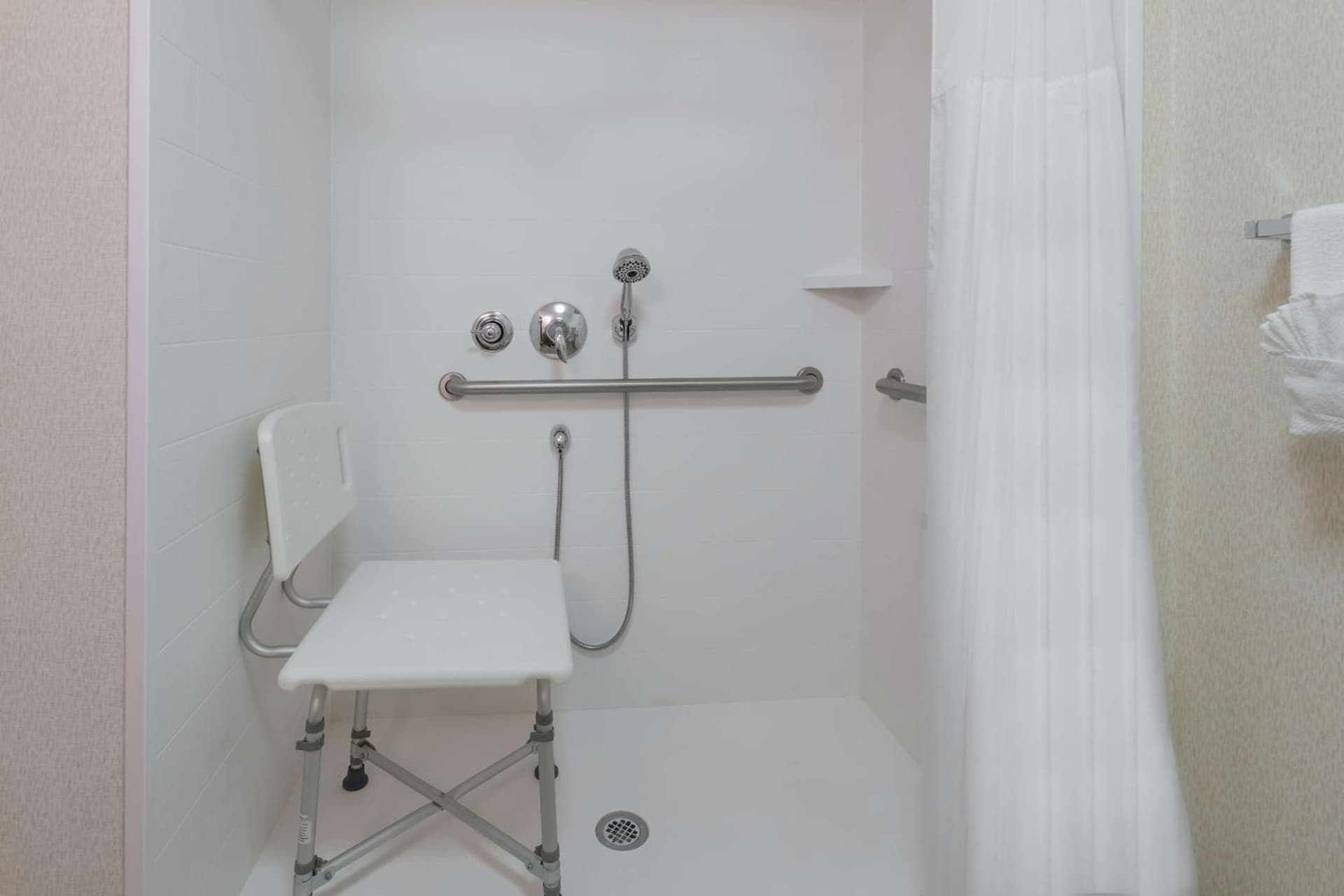 Hampton Inn South Plainfield-Piscataway gallery photo in South Plainfield, NJ — image 12