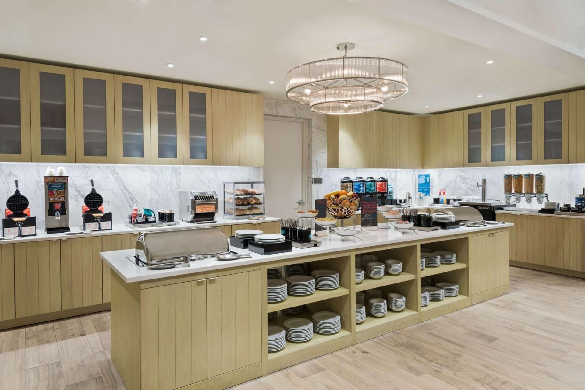 Homewood Suites by Hilton Sarasota-Lakewood Ranch interior in Sarasota, FL — gallery photo 2