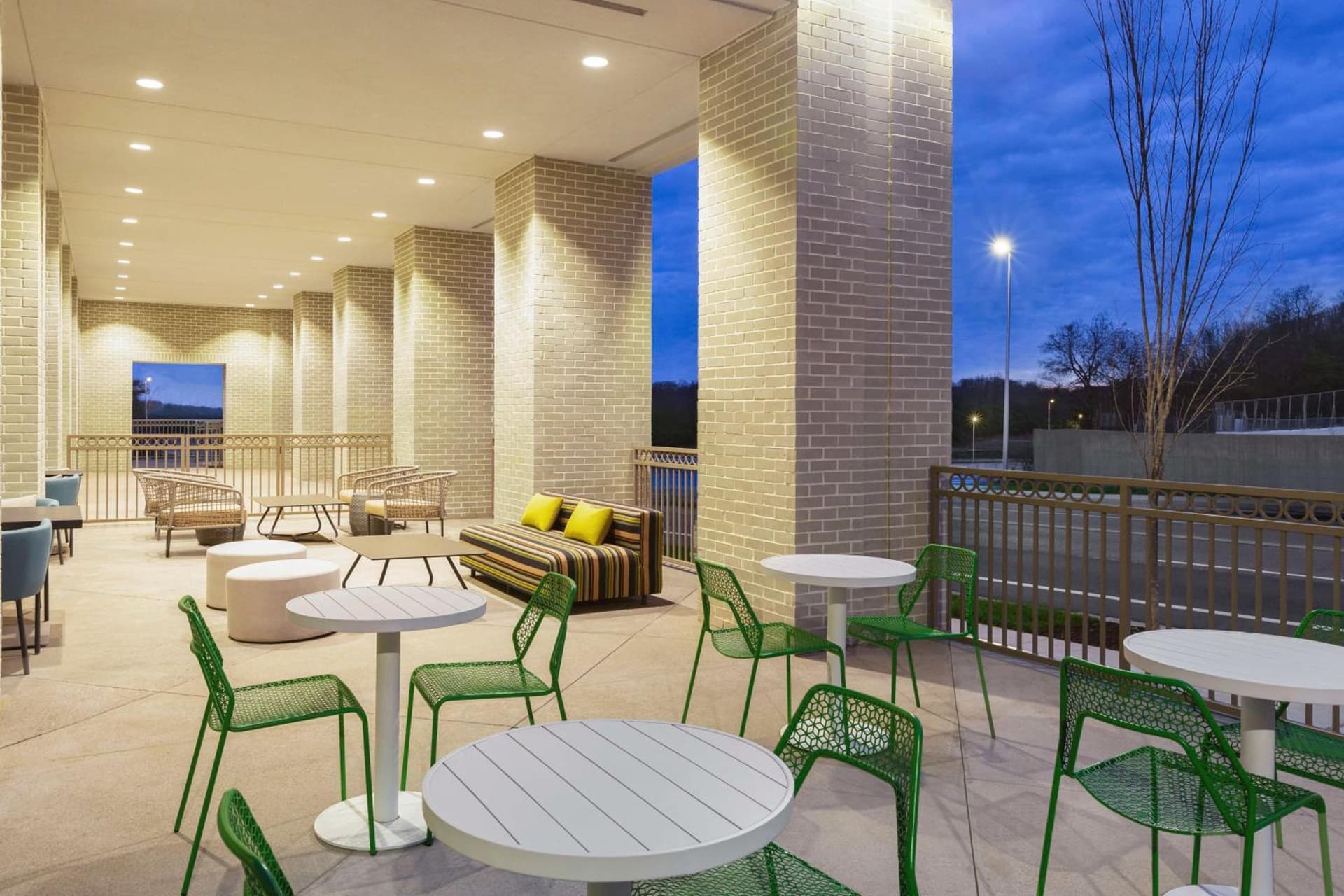 Hilton Garden Inn Nashville West End Avenue property views in Nashville, TN — gallery photo 3