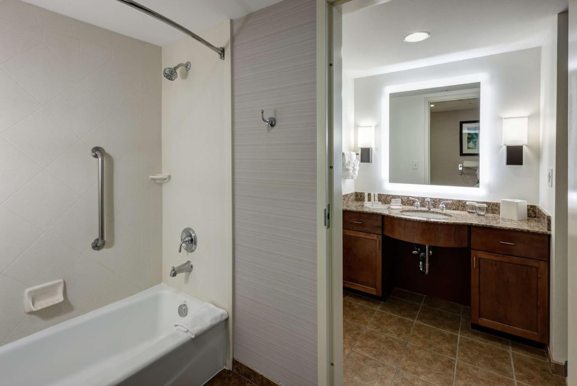 Homewood Suites by Hilton Denton gallery photo in Denton, TX — image 13