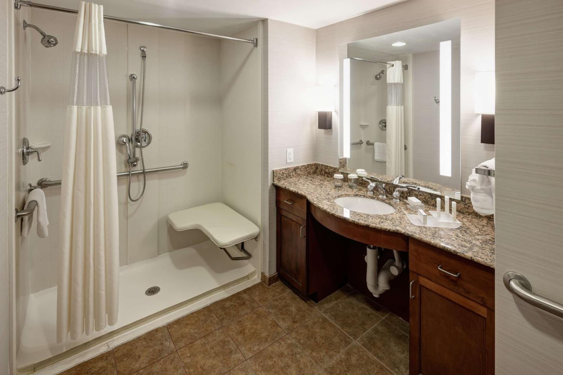 Homewood Suites by Hilton Denton gallery photo in Denton, TX — image 26
