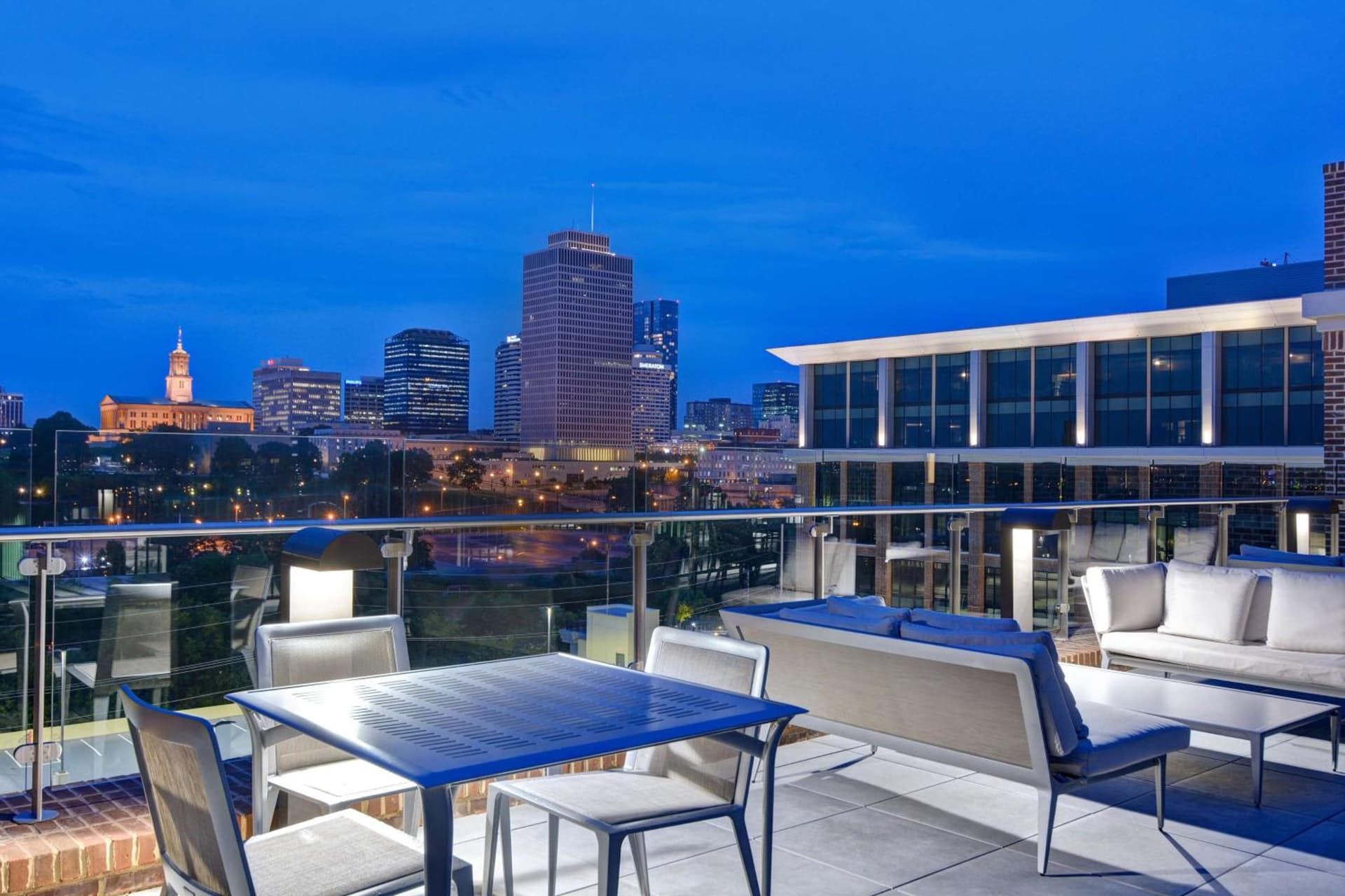 Hampton Inn & Suites Nashville Downtown Capitol View, Tn property views in Nashville, TN — gallery photo 3