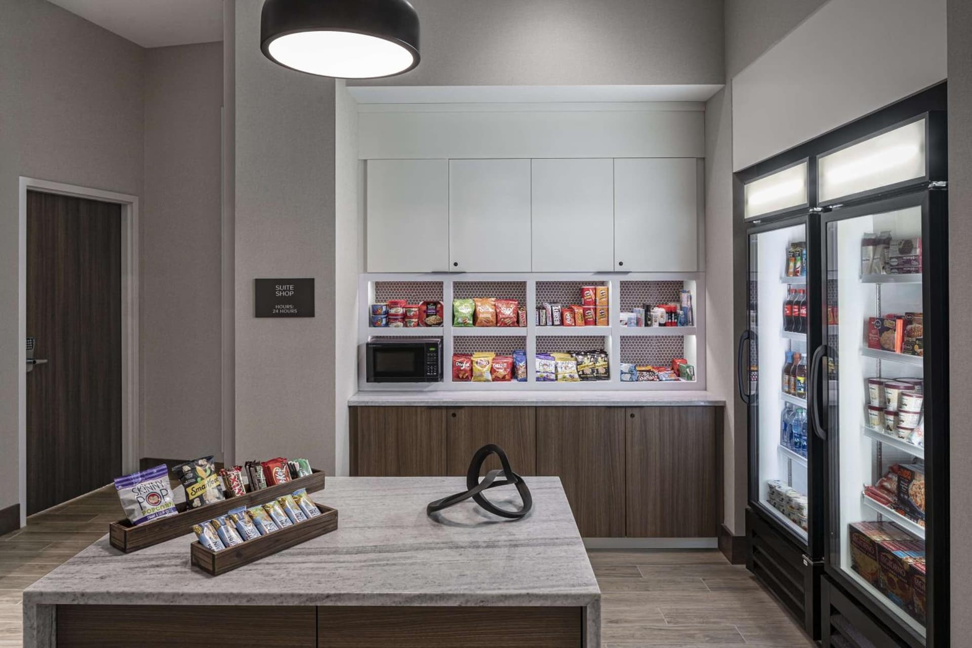 Hampton Inn Boston Woburn gallery photo in Woburn, MA — image 12