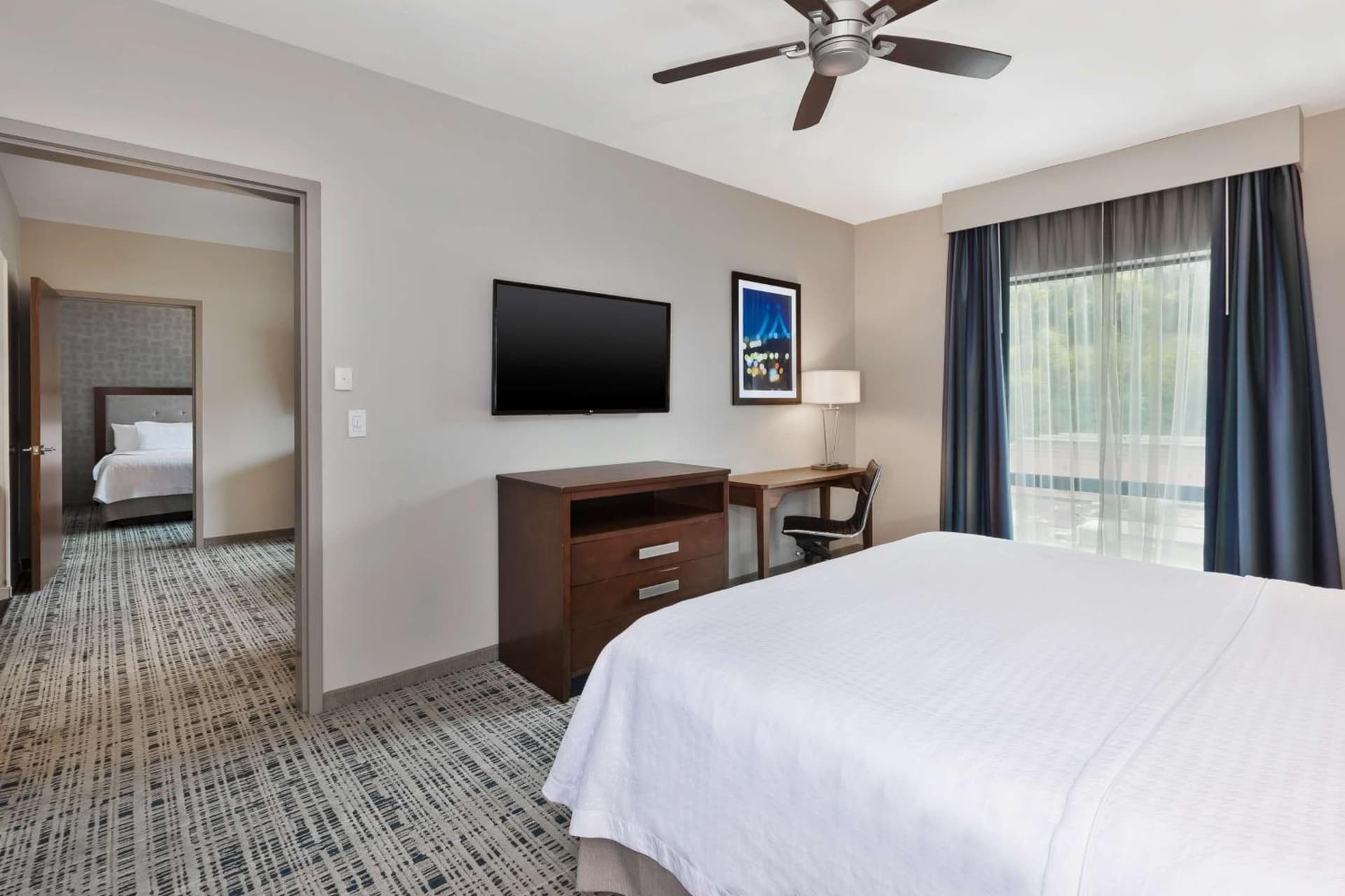 Homewood Suites by Hilton Pittsburgh Downtown gallery photo in Pittsburgh, PA — image 43