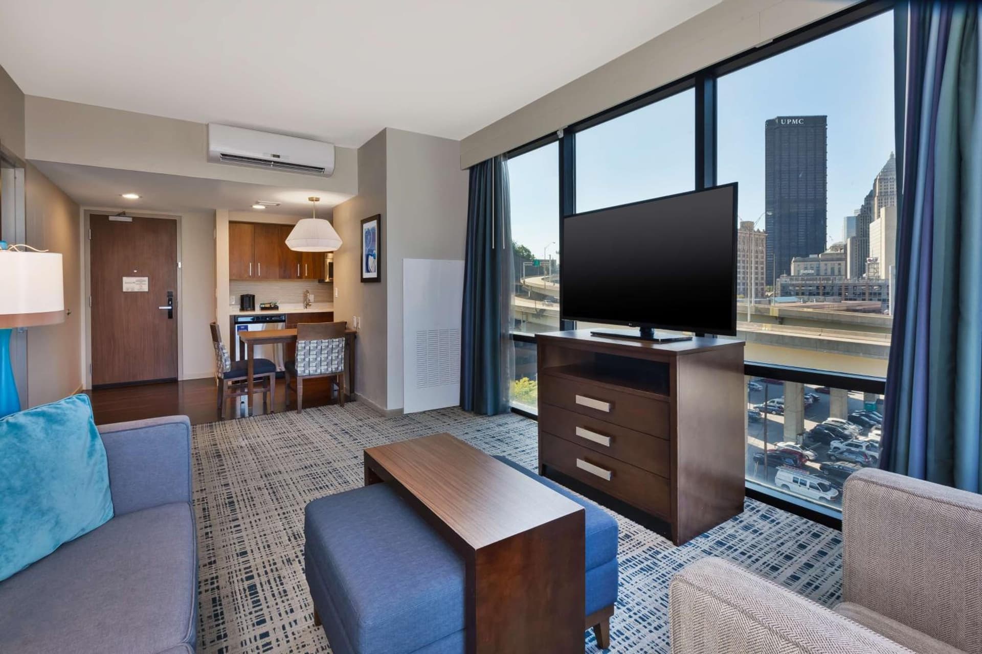 Homewood Suites by Hilton Pittsburgh Downtown gallery photo in Pittsburgh, PA — image 35