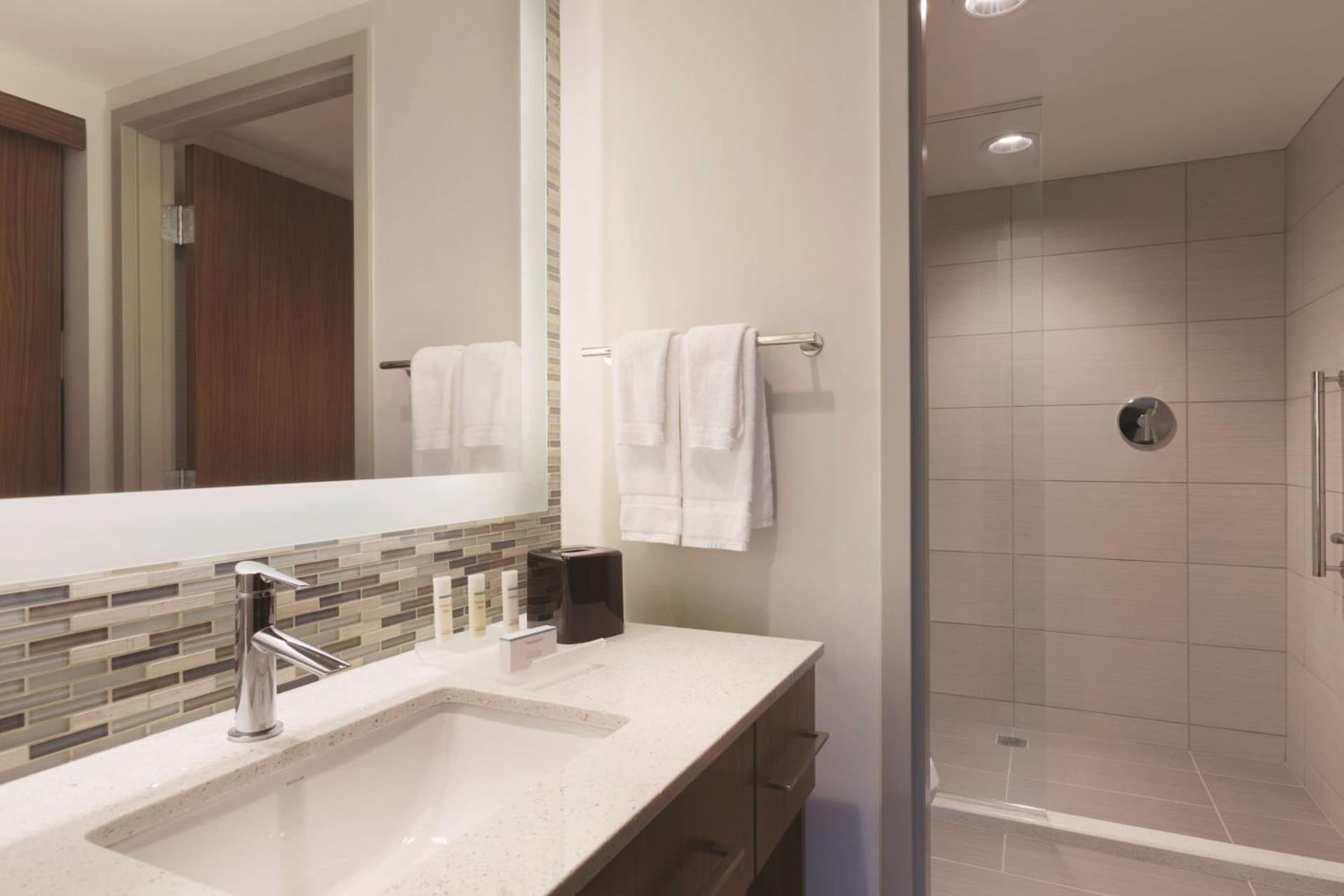 Homewood Suites by Hilton Pittsburgh Downtown gallery photo in Pittsburgh, PA — image 31