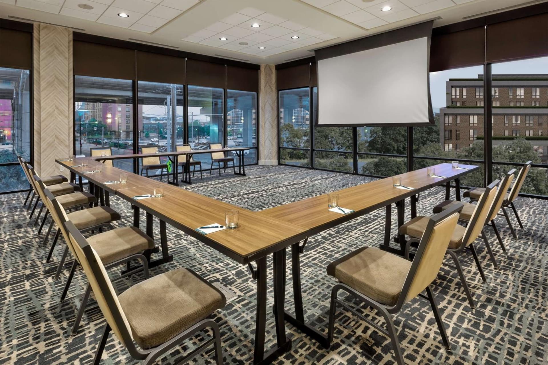 Homewood Suites by Hilton Pittsburgh Downtown gallery photo in Pittsburgh, PA — image 27