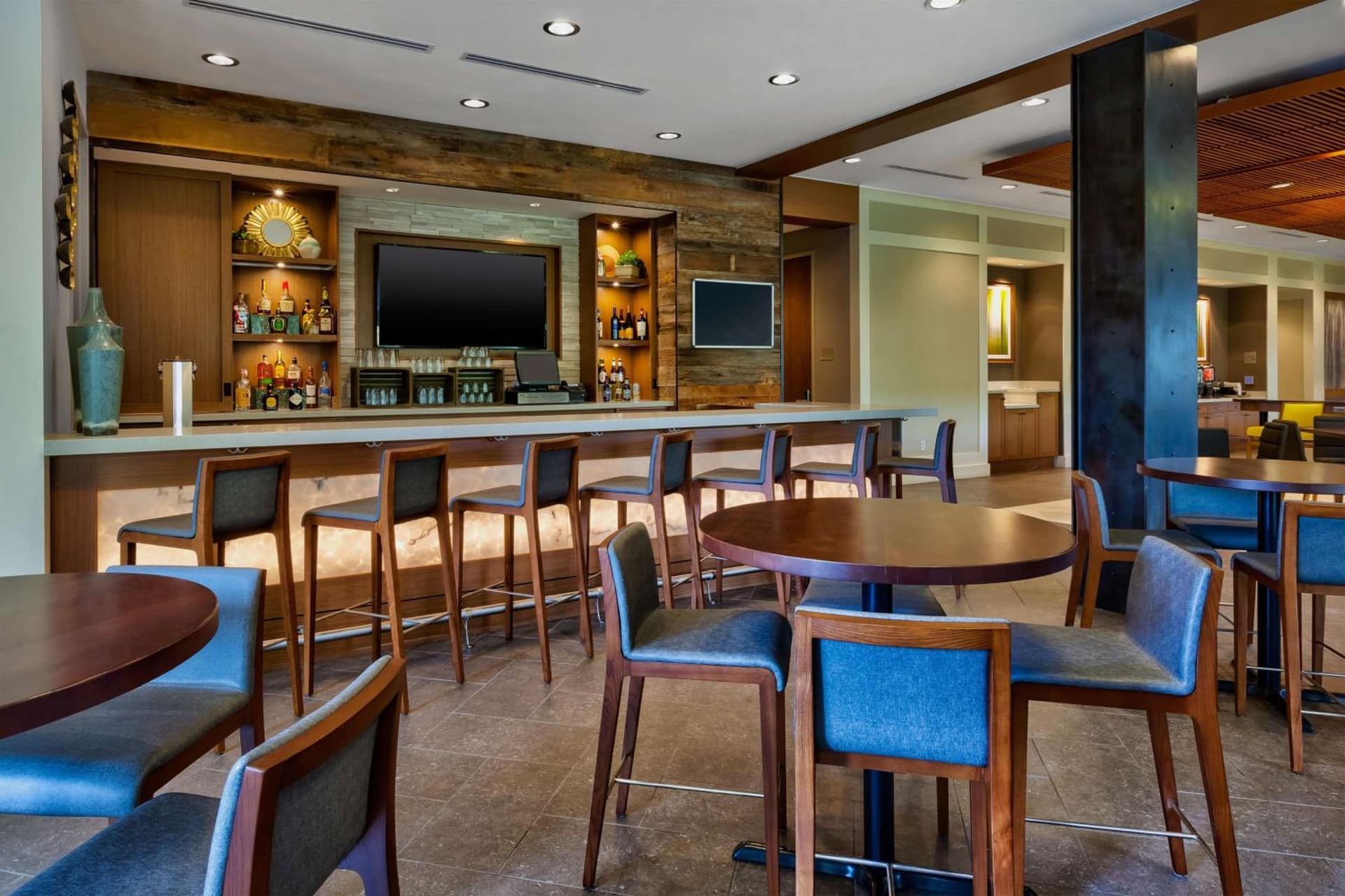 Homewood Suites by Hilton Pittsburgh Downtown gallery photo in Pittsburgh, PA — image 37