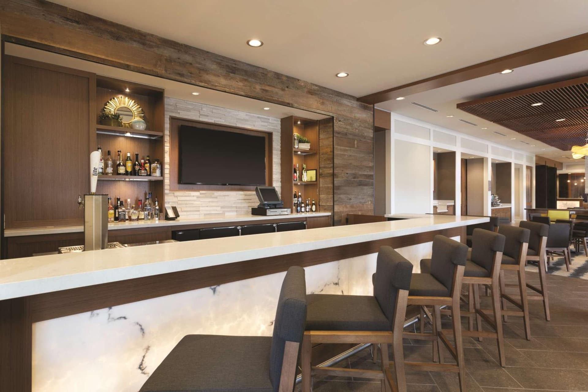 Homewood Suites by Hilton Pittsburgh Downtown gallery photo in Pittsburgh, PA — image 6