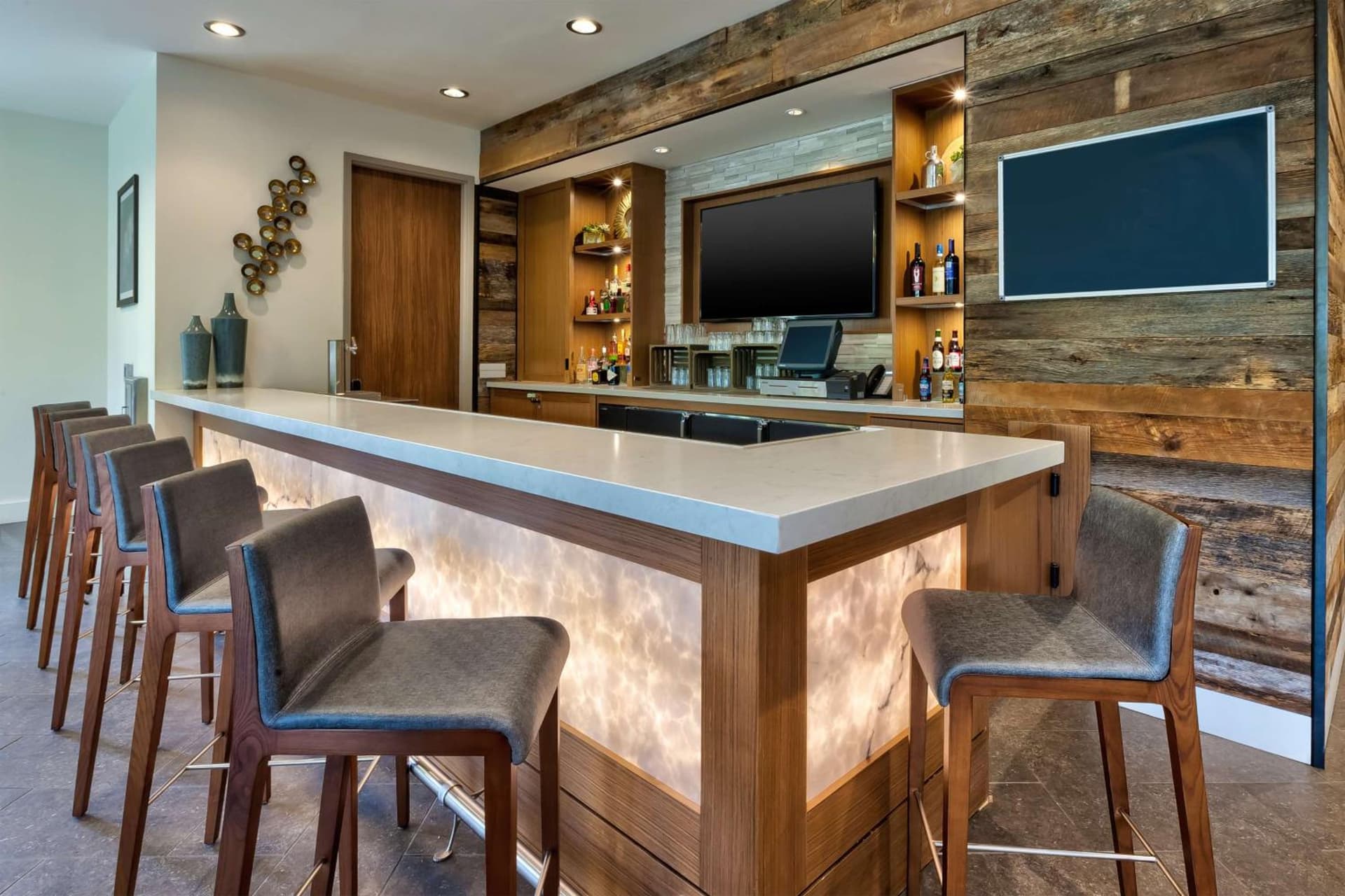 Homewood Suites by Hilton Pittsburgh Downtown gallery photo in Pittsburgh, PA — image 26