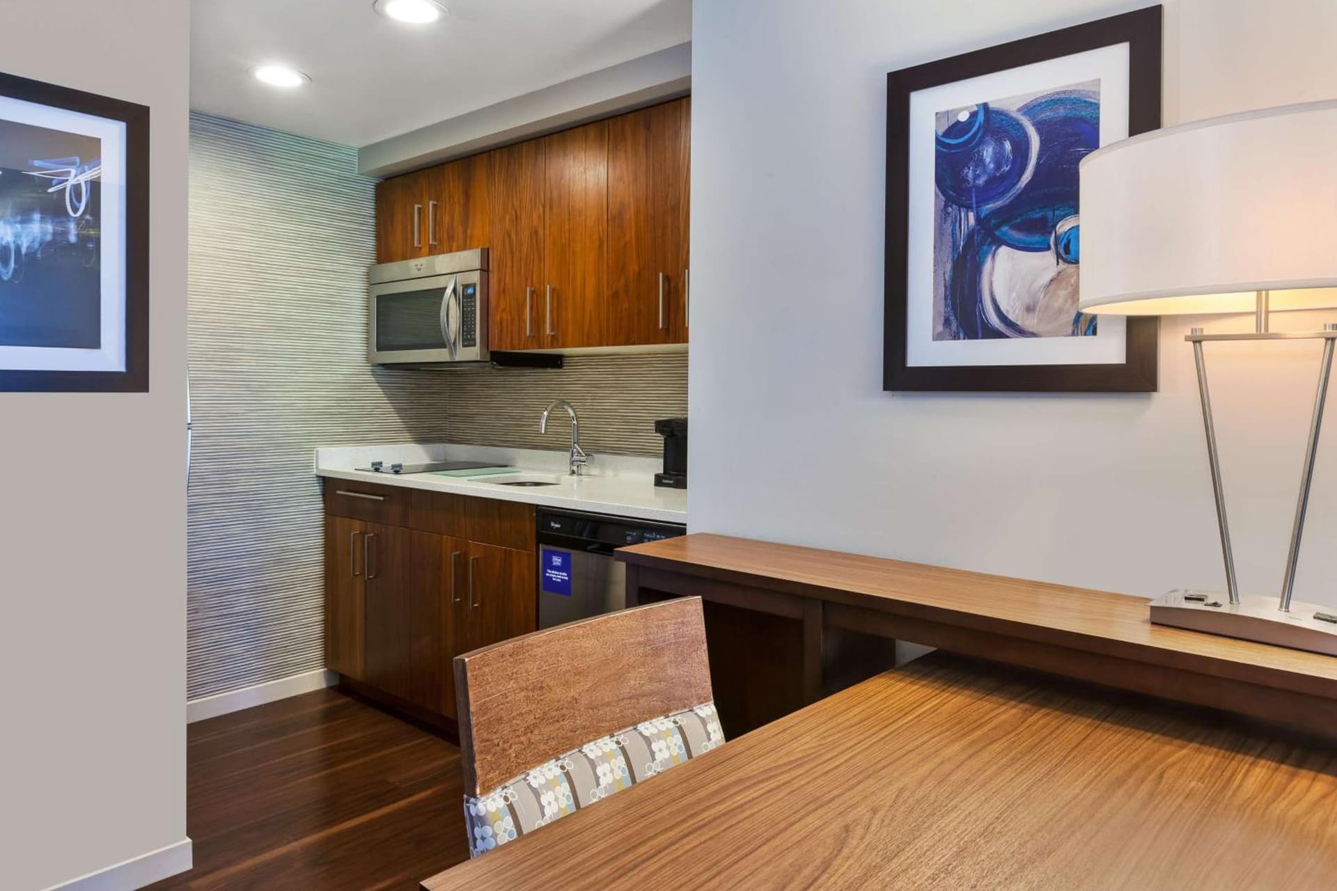 Homewood Suites by Hilton Pittsburgh Downtown gallery photo in Pittsburgh, PA — image 19