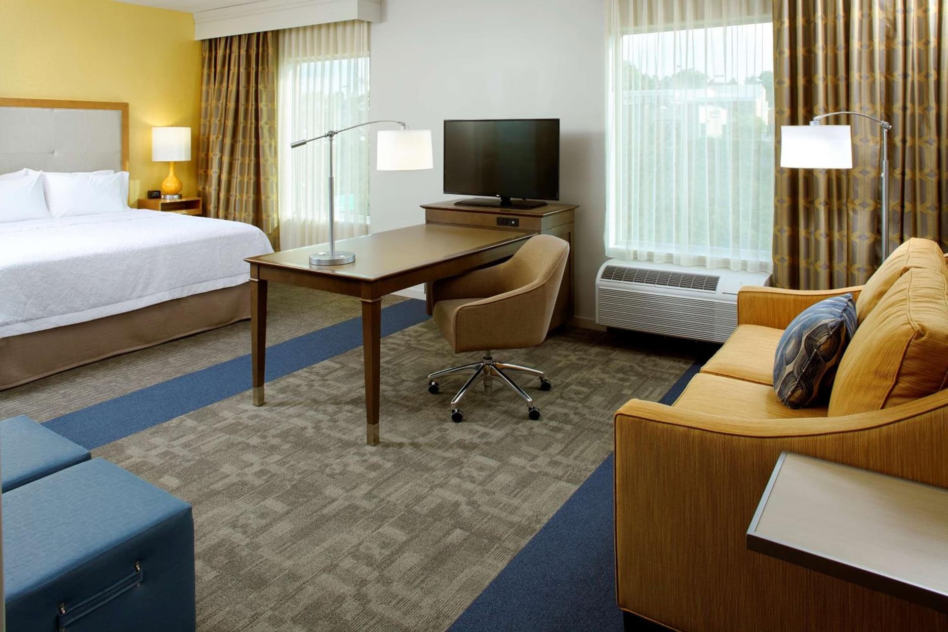 Hampton Inn & Suites Pittsburgh Airport South/Settlers Ridge gallery photo in Robinson Township, PA — image 15