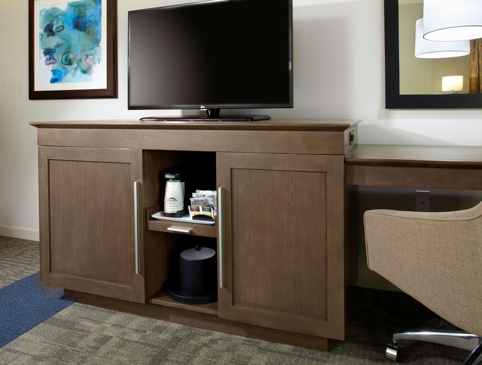 Hampton Inn & Suites Pittsburgh Airport South/Settlers Ridge gallery photo in Robinson Township, PA — image 22