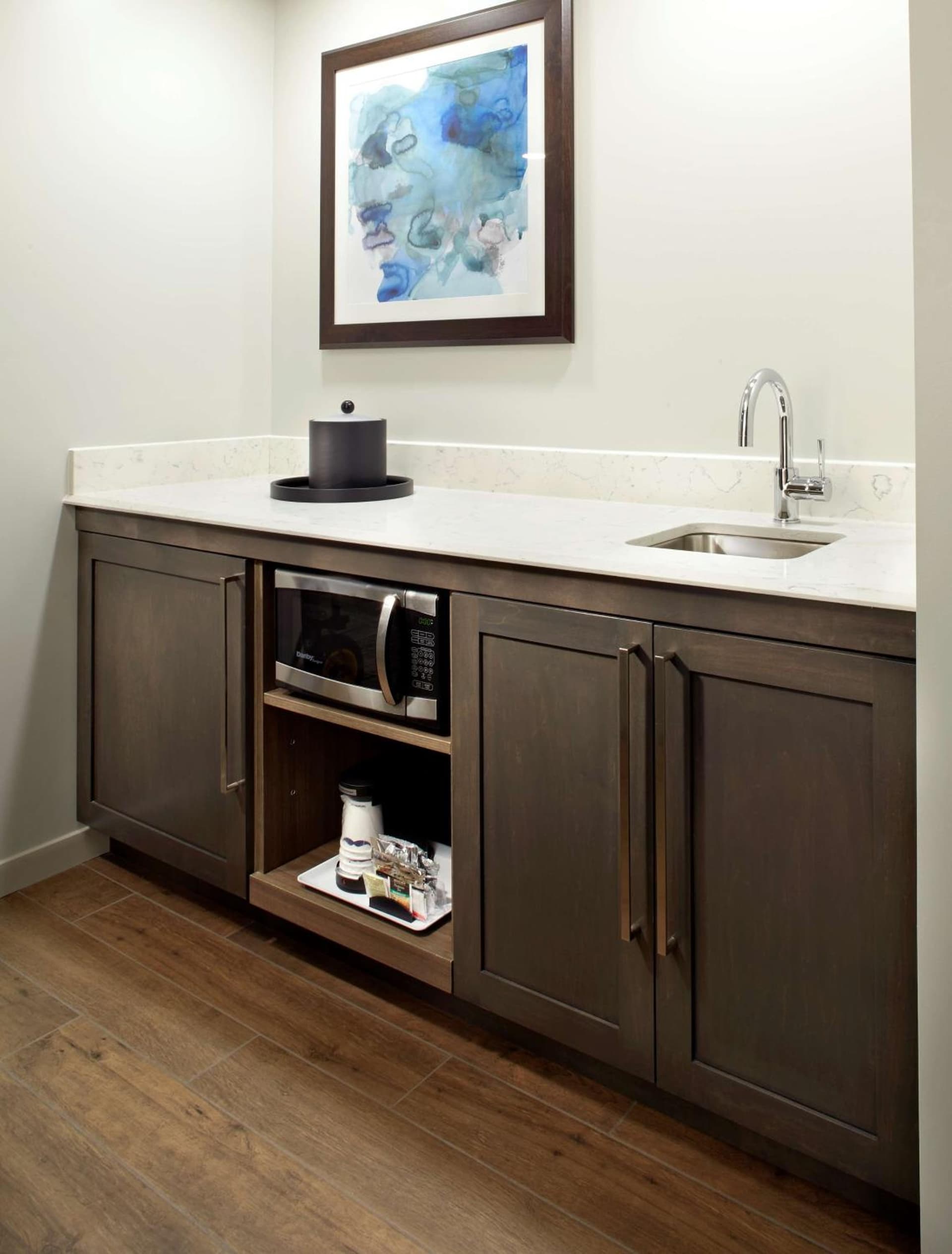 Hampton Inn & Suites Pittsburgh Airport South/Settlers Ridge gallery photo in Robinson Township, PA — image 29