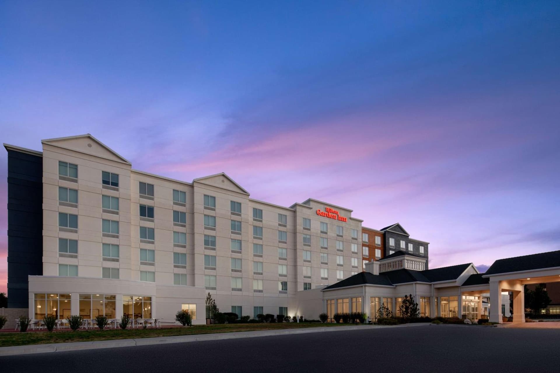 Hilton Garden Inn - Salt Lake City Airport interior in Salt Lake City, UT — gallery photo 2