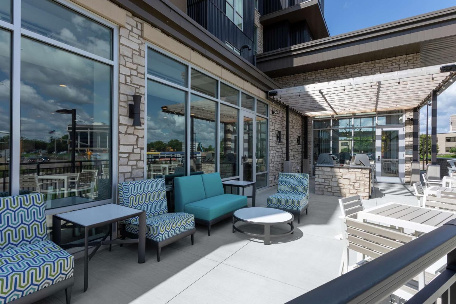 Homewood Suites By Hilton Edina Minneapolis property views in Edina, MN — gallery photo 3