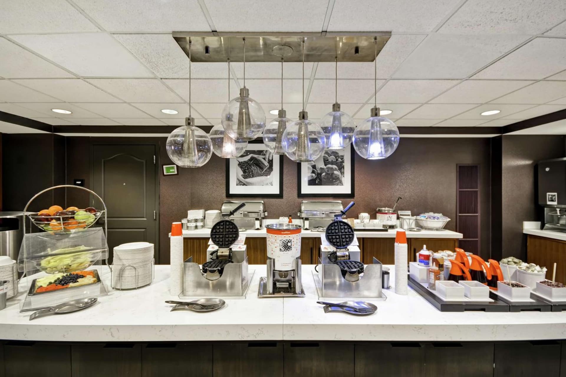 Hampton Inn & Suites Columbus-Easton Area gallery photo in Columbus, OH — image 9